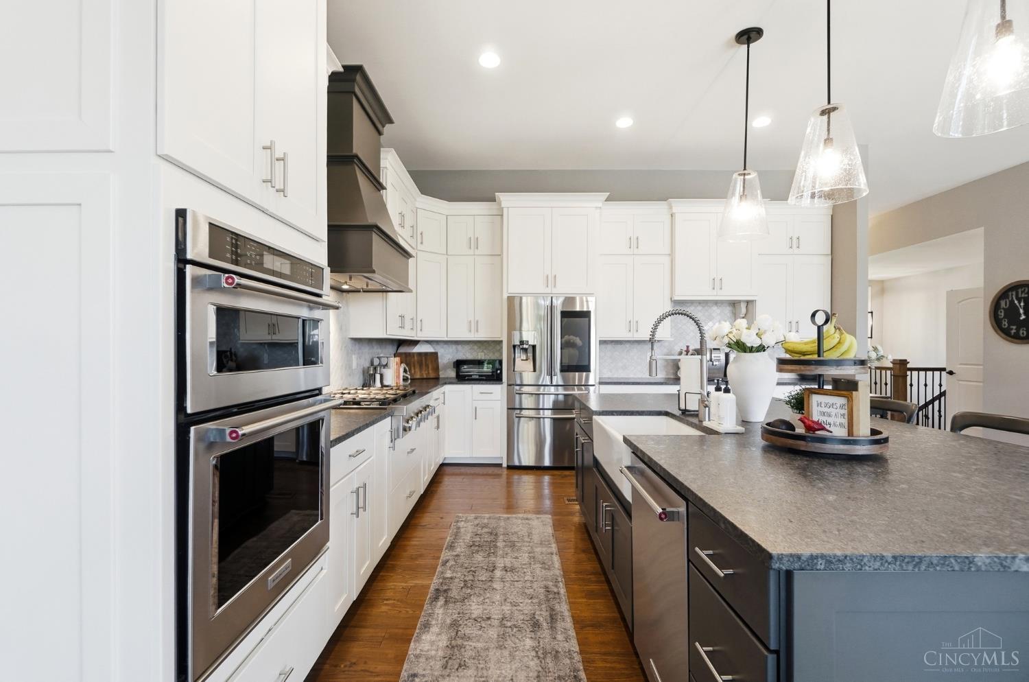 7524 Grand River Court