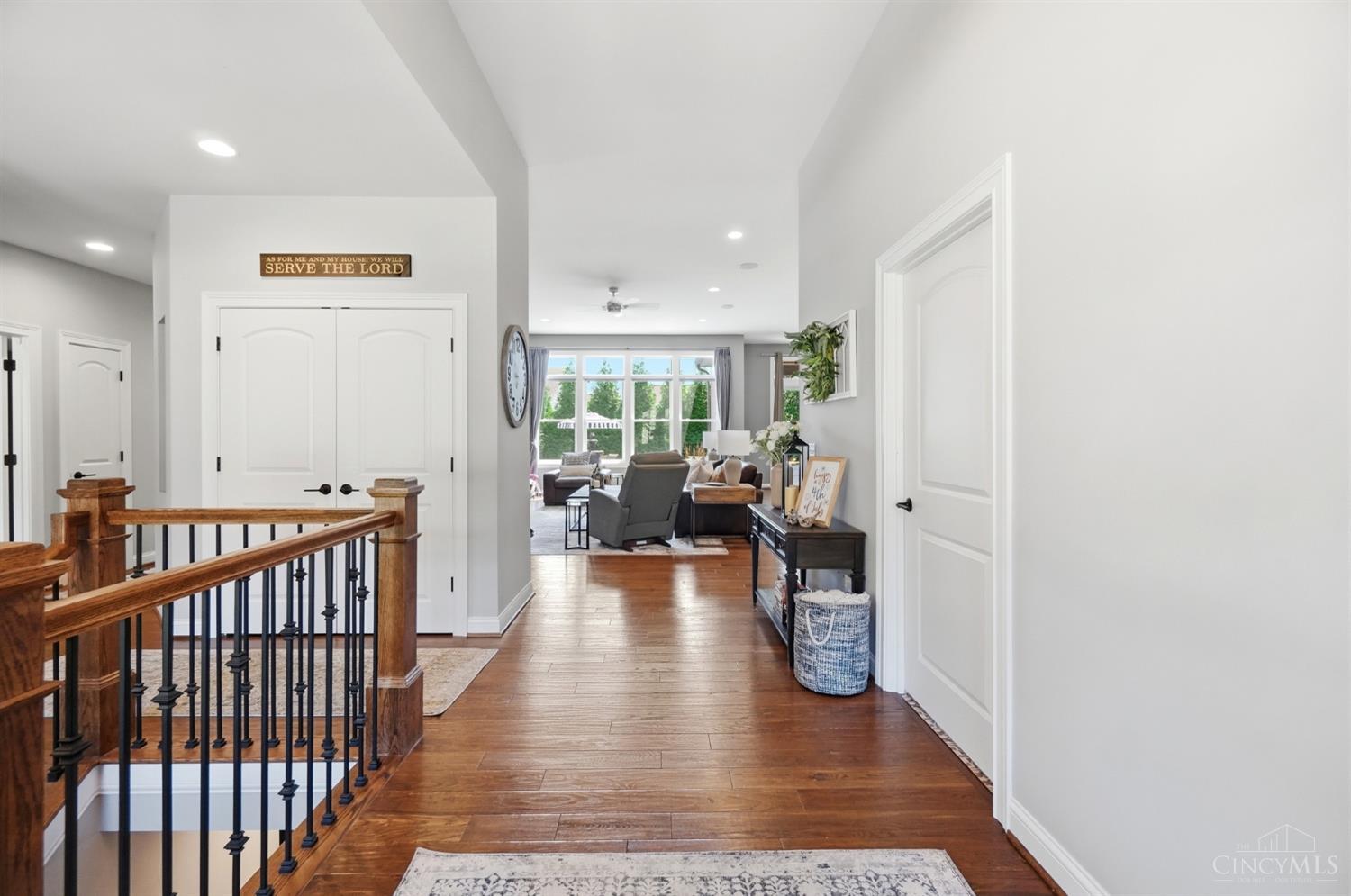 7524 Grand River Court
