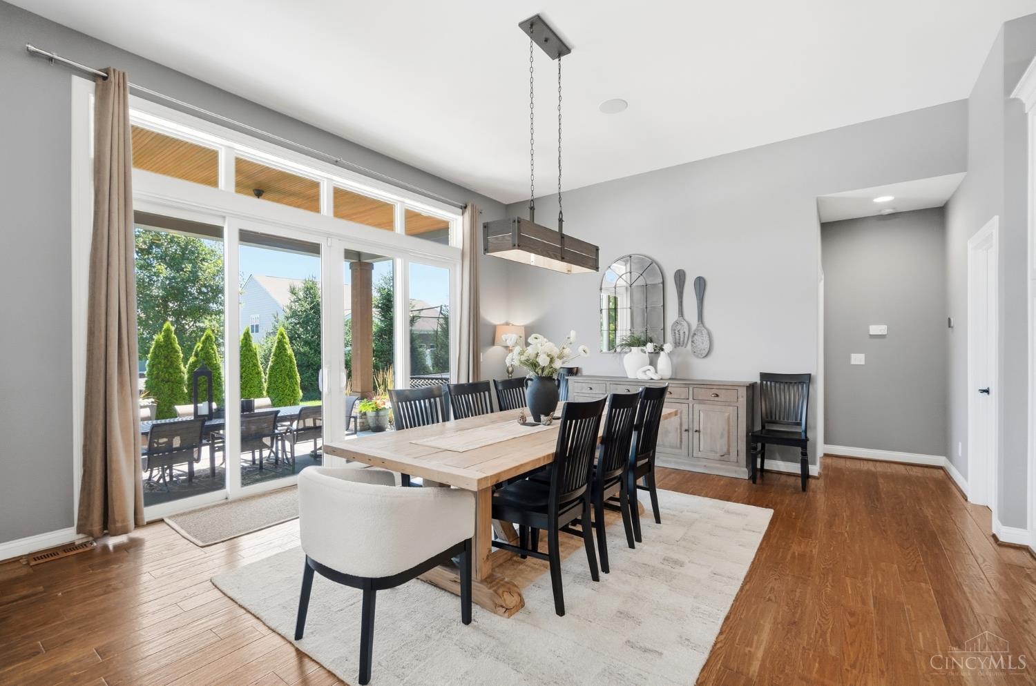 7524 Grand River Court
