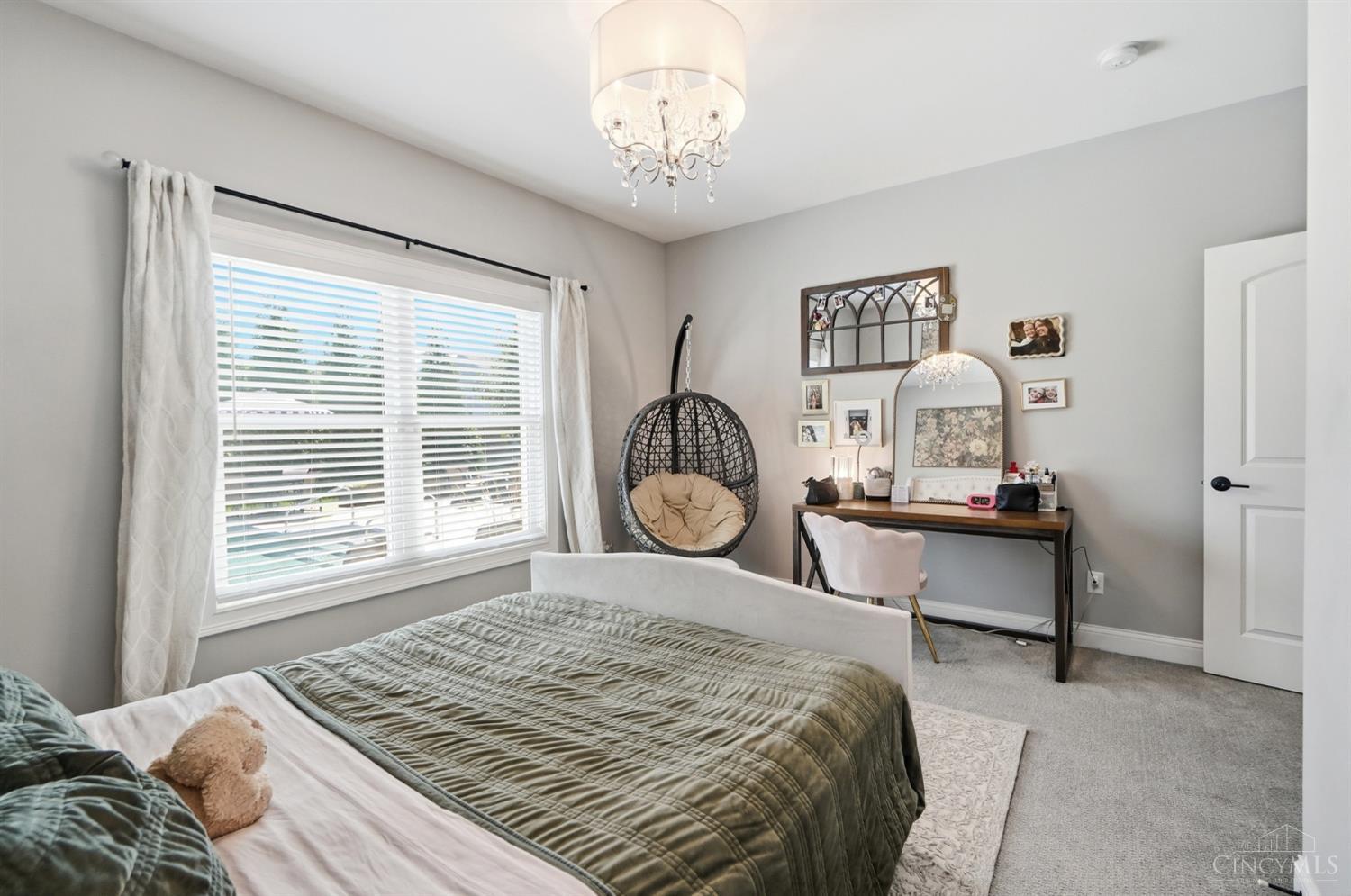 7524 Grand River Court