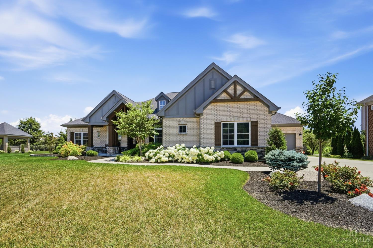 7524 Grand River Court