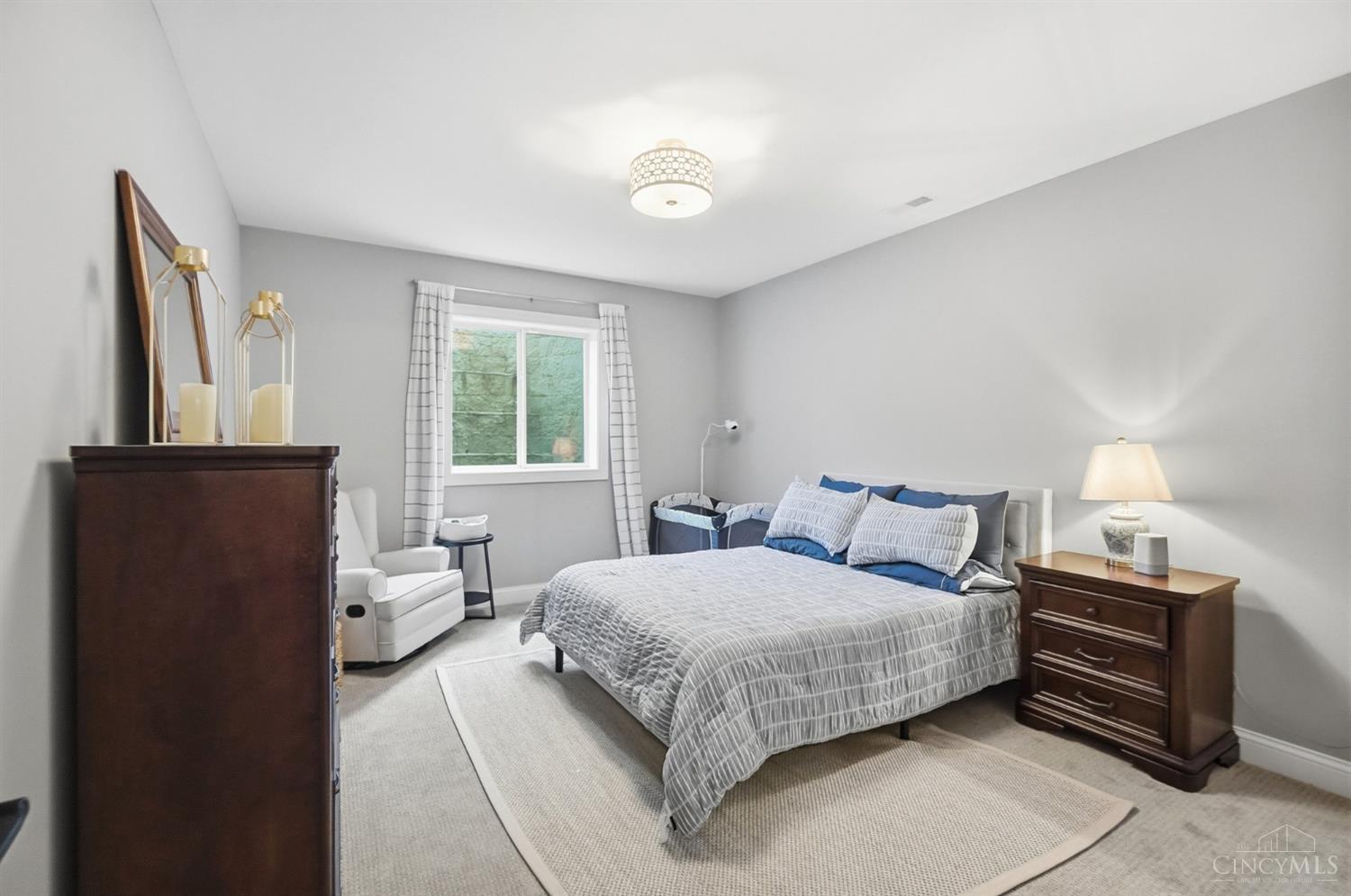 7524 Grand River Court