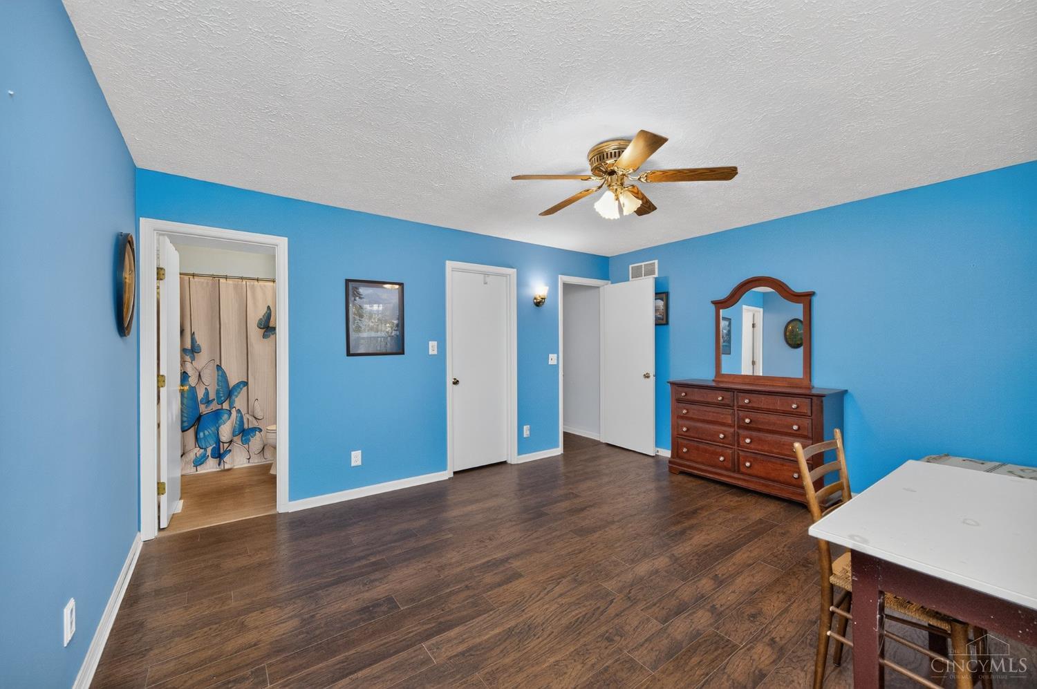 6830 Sandharbor Court