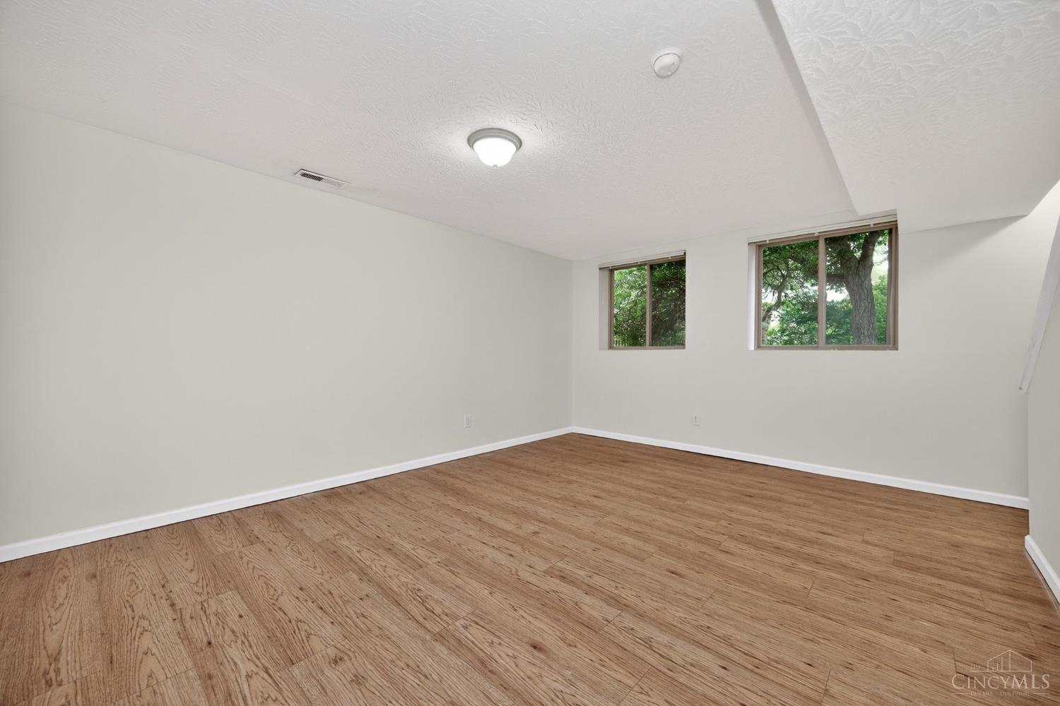 218 Heffron Circle
