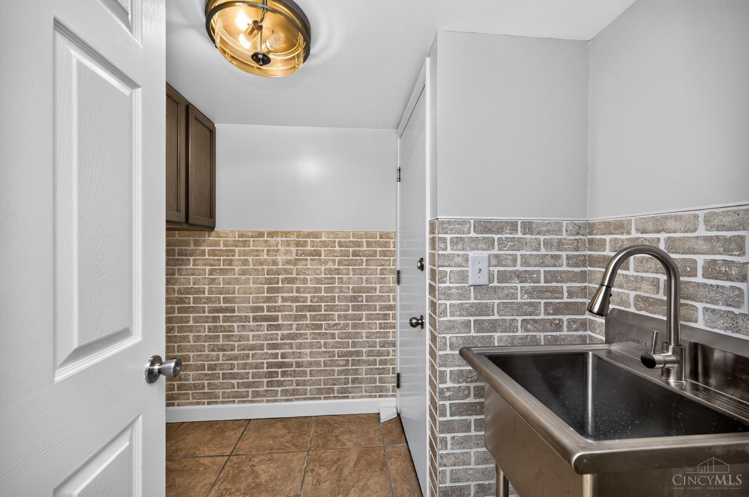 2254 Candlemakers Lane