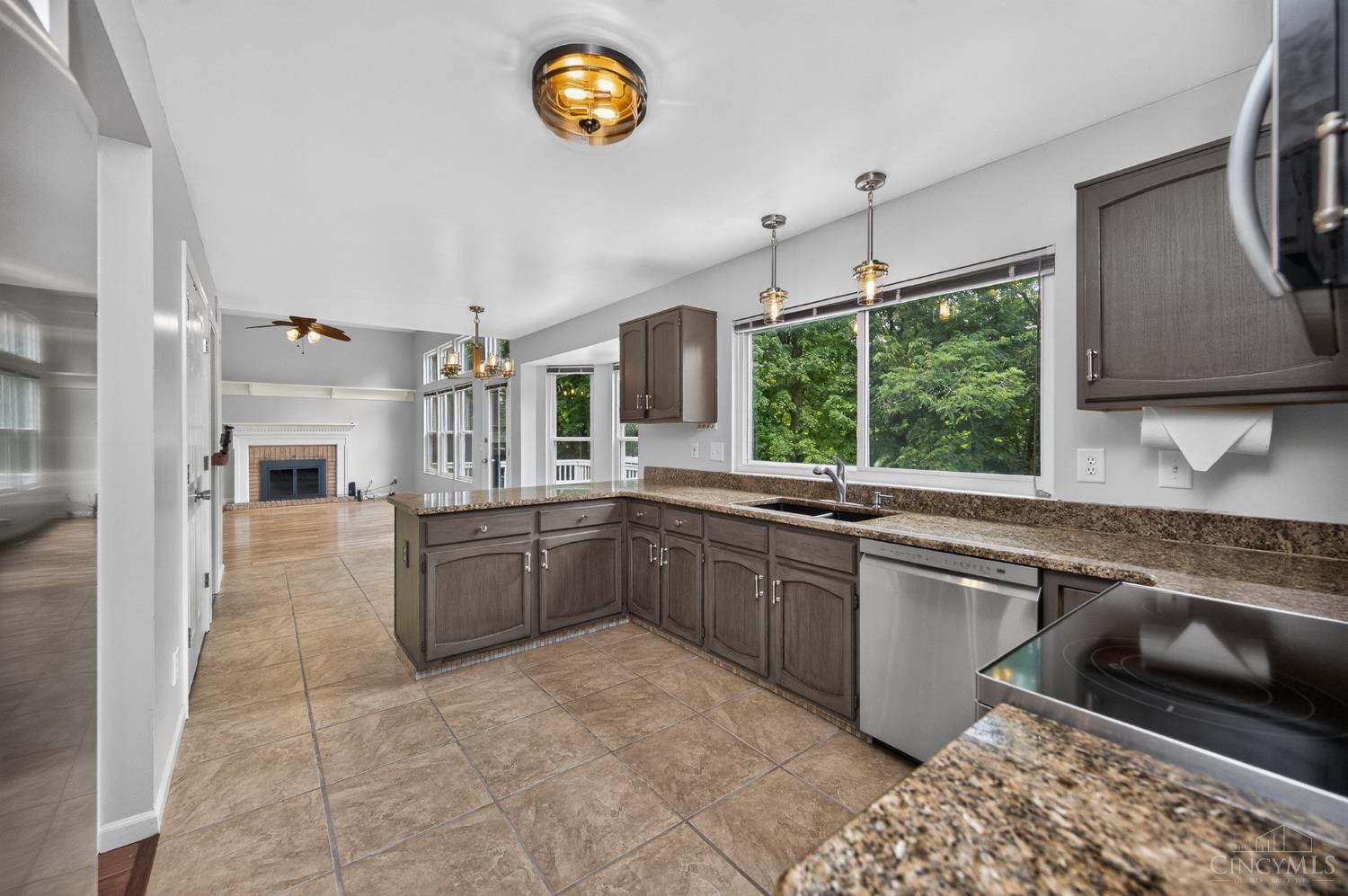 2254 Candlemakers Lane
