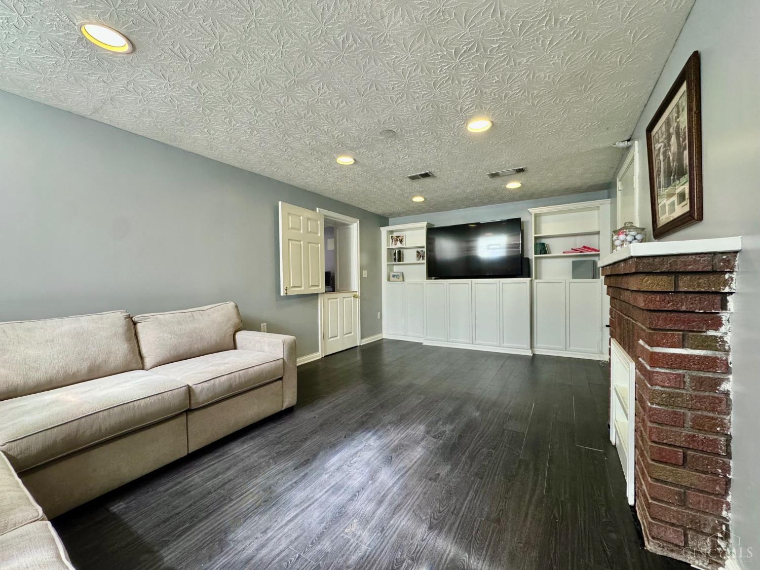 6119 Webbland Place