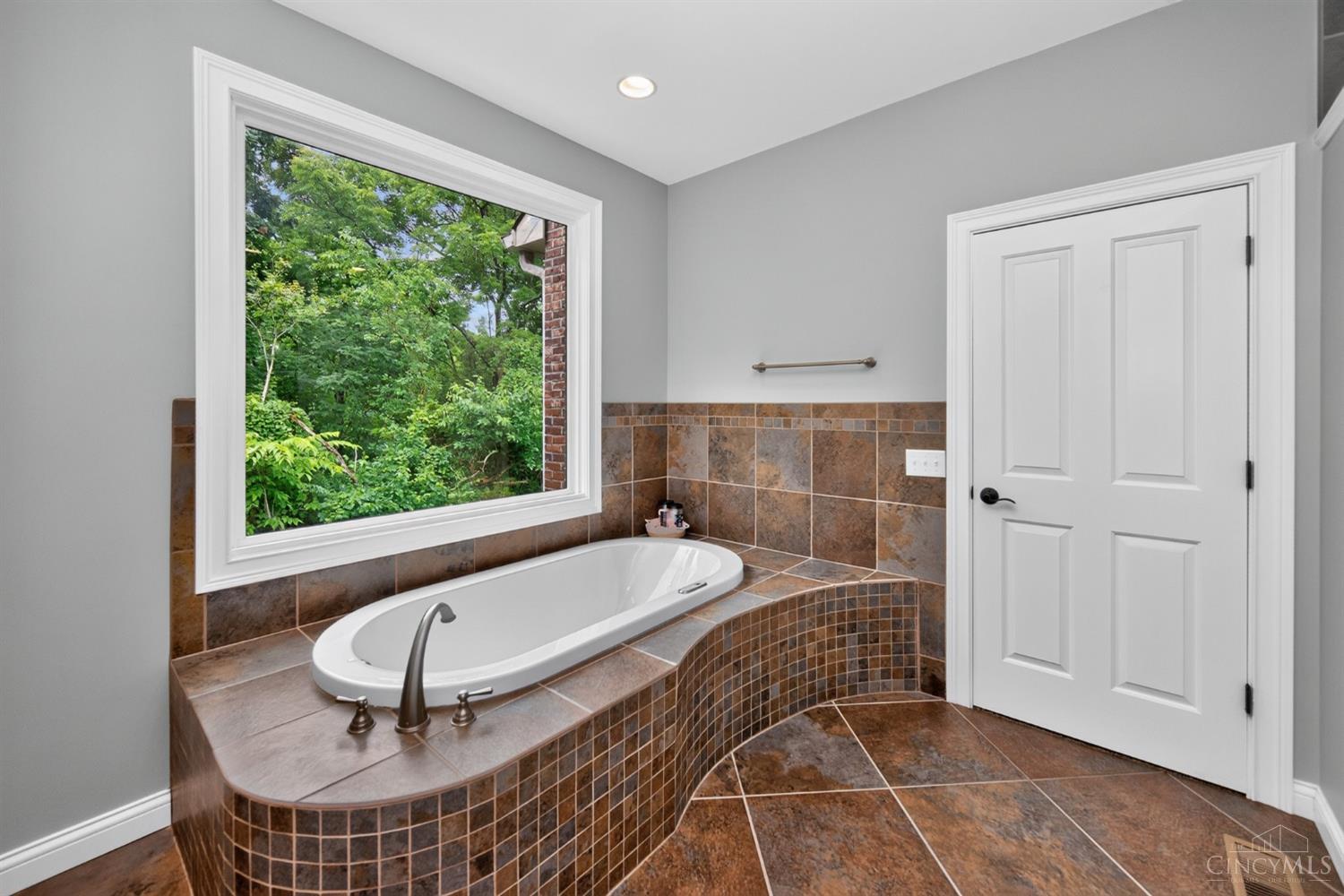 1723 Laurel Glen Court
