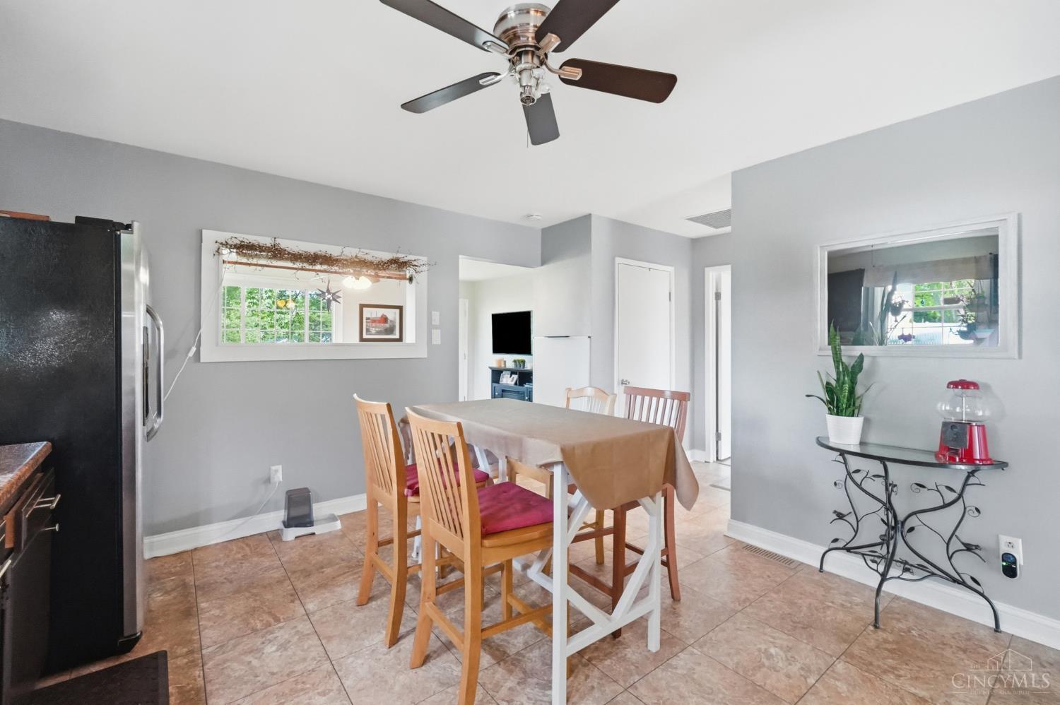 3952 N State Route 42