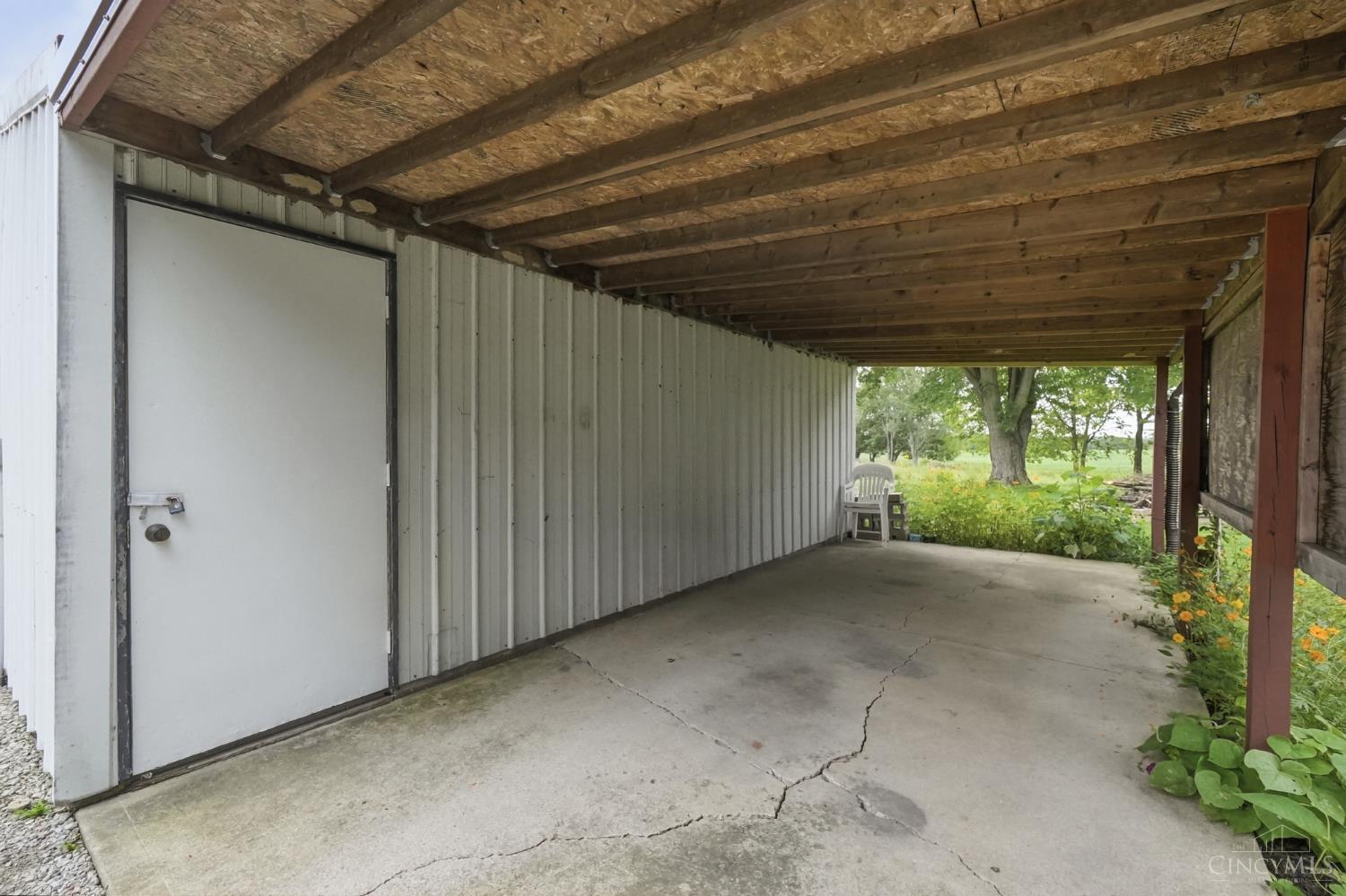 3952 N State Route 42