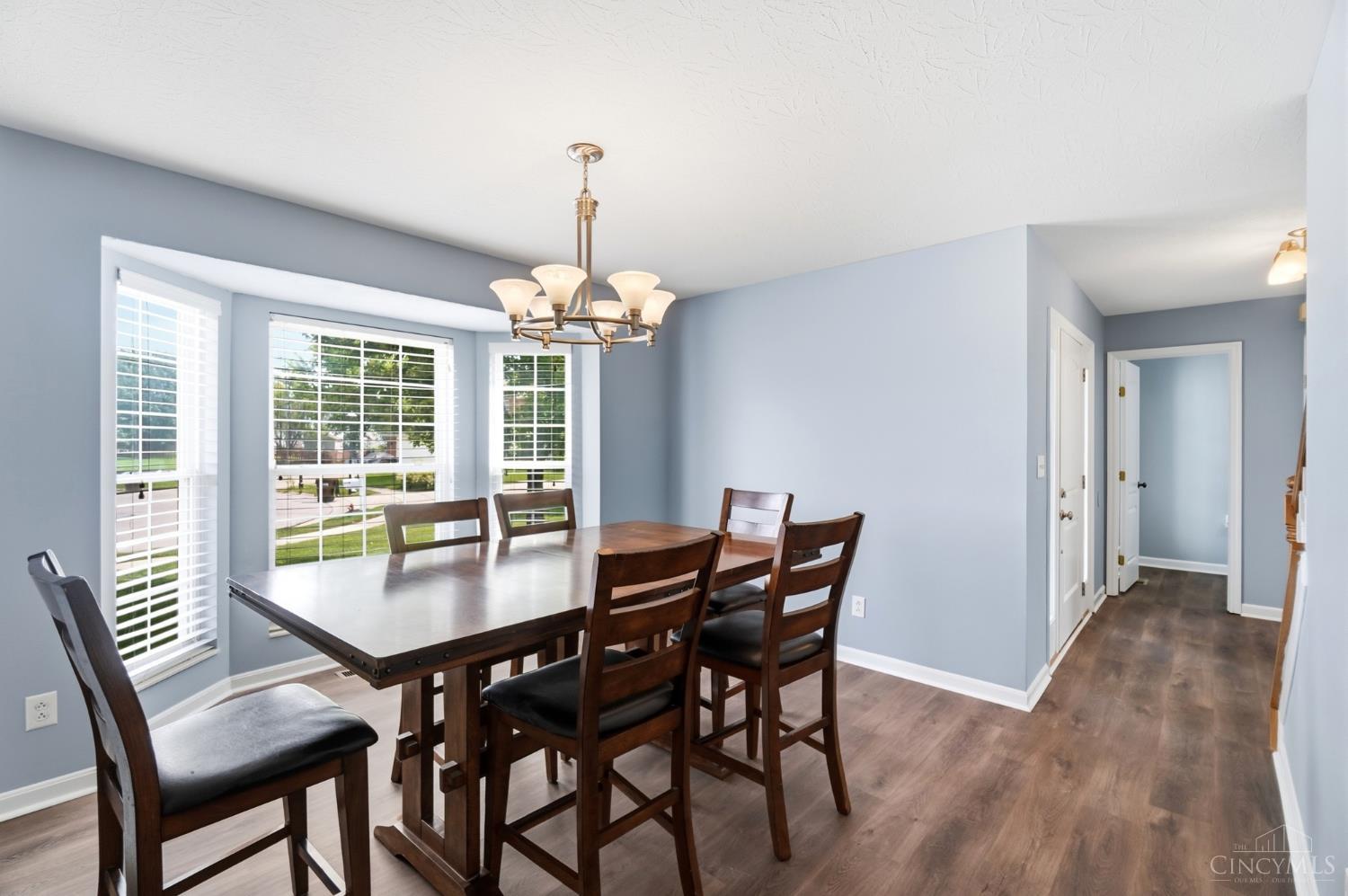 1105 Armitage Court