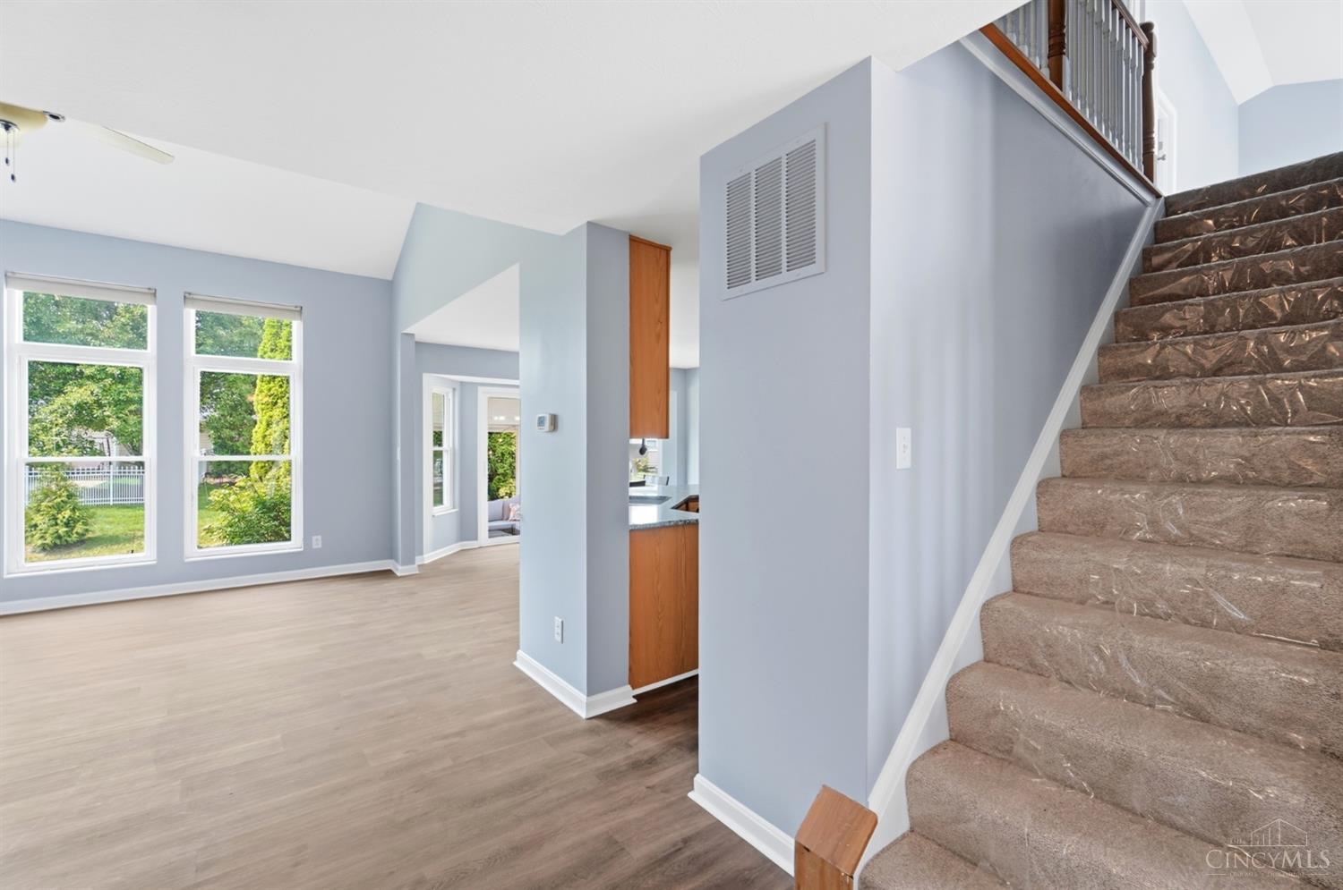 1105 Armitage Court