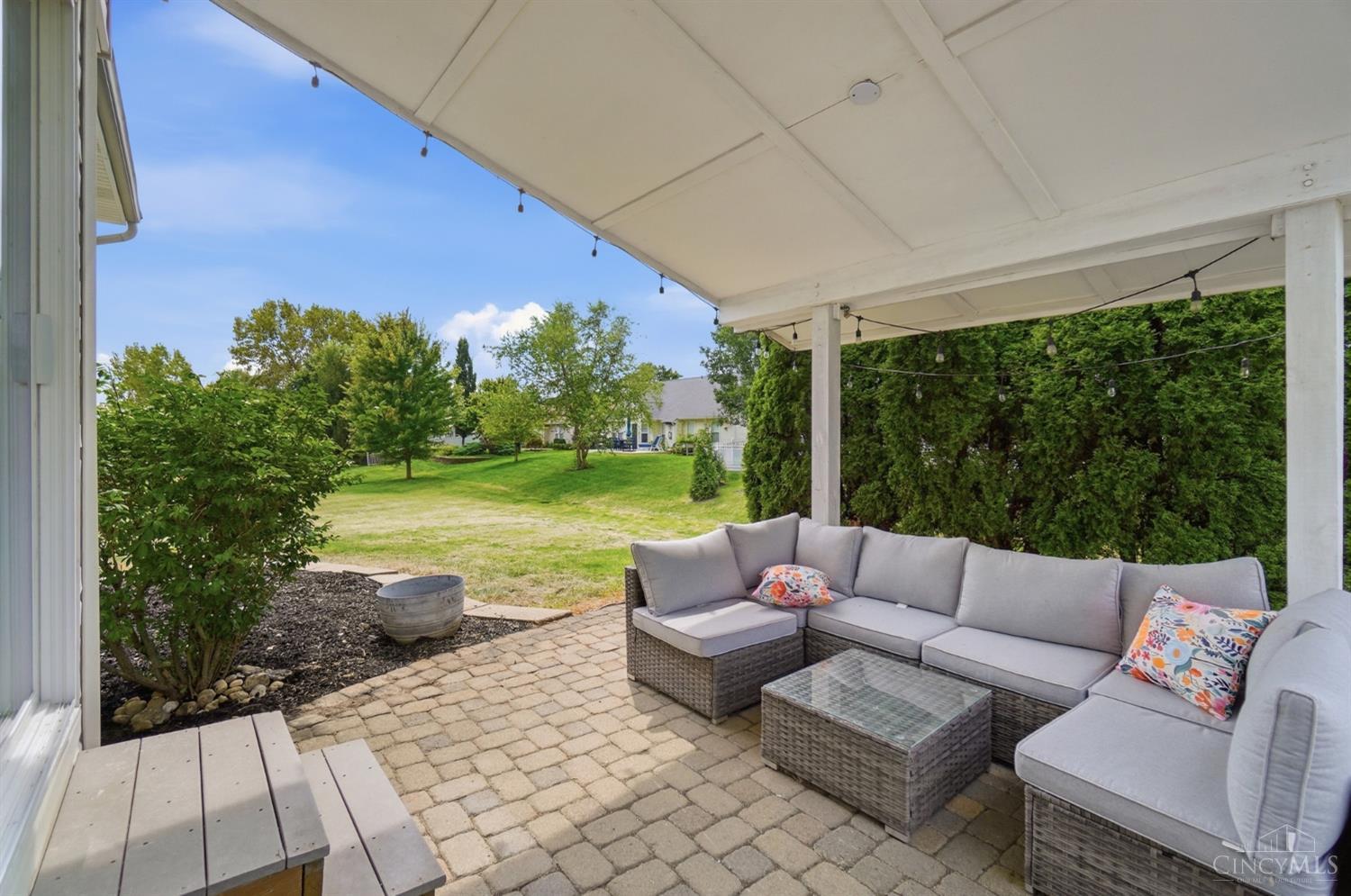 1105 Armitage Court