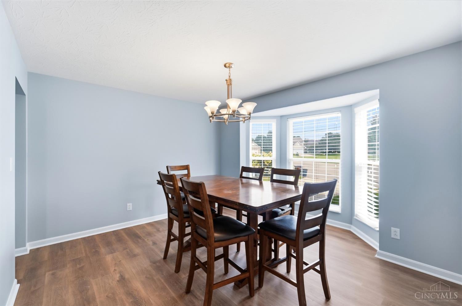 1105 Armitage Court