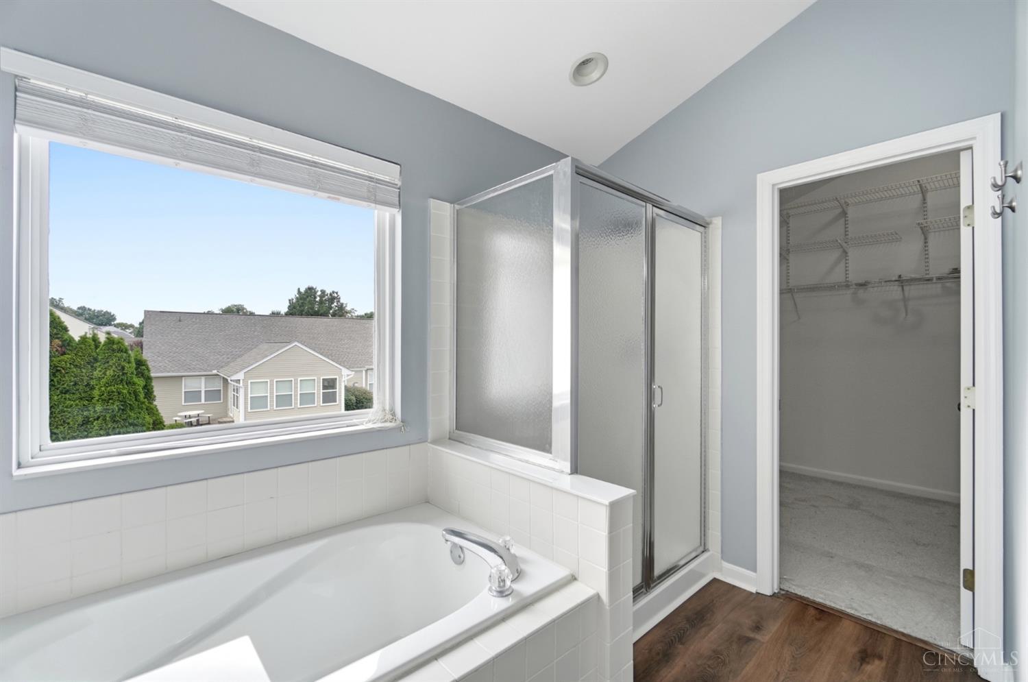 1105 Armitage Court