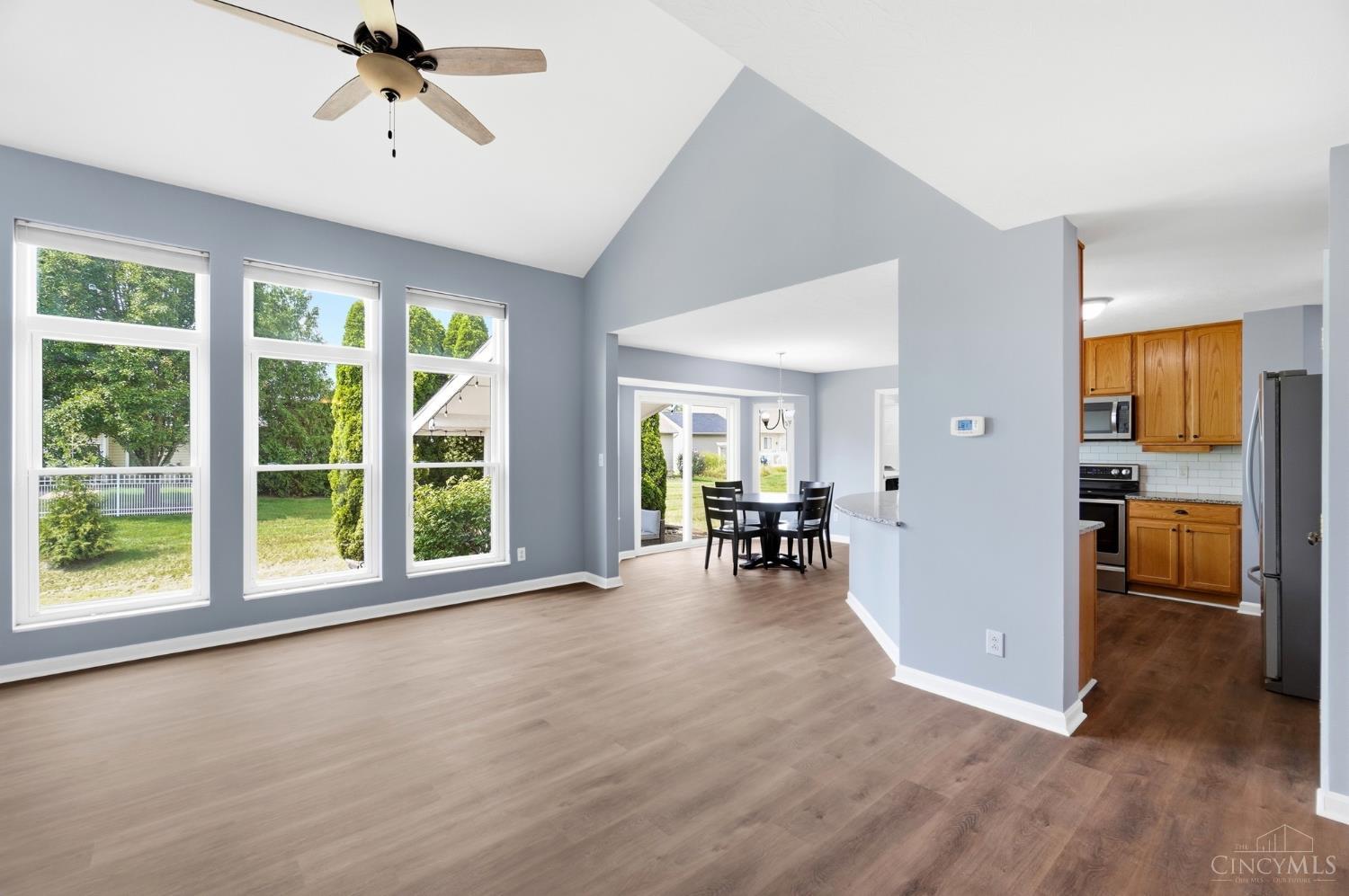 1105 Armitage Court