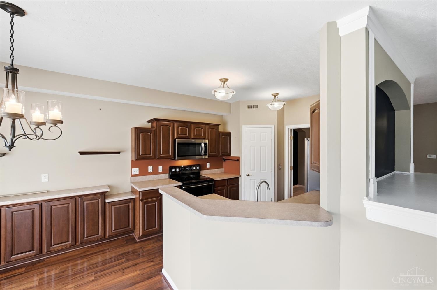 6684 Adena Circle