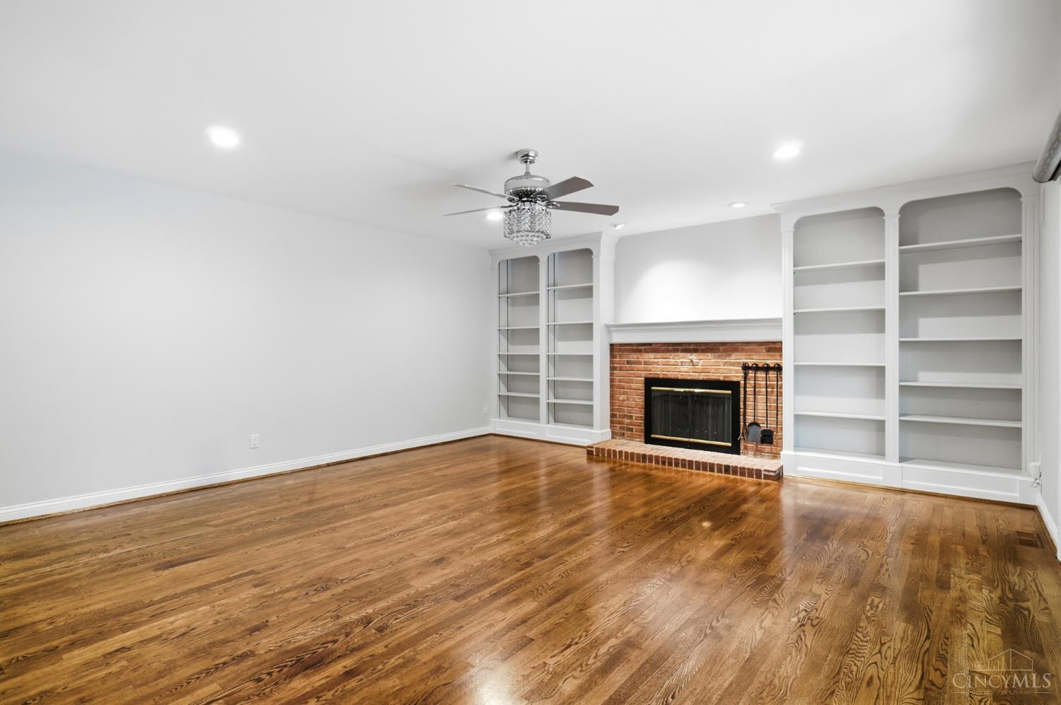 5859 Homecrest Lane