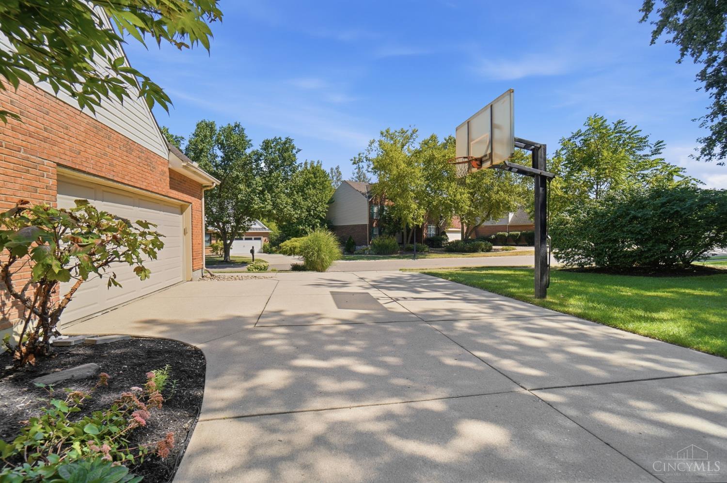 5859 Homecrest Lane