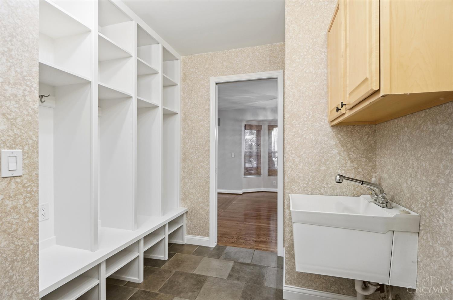 5859 Homecrest Lane