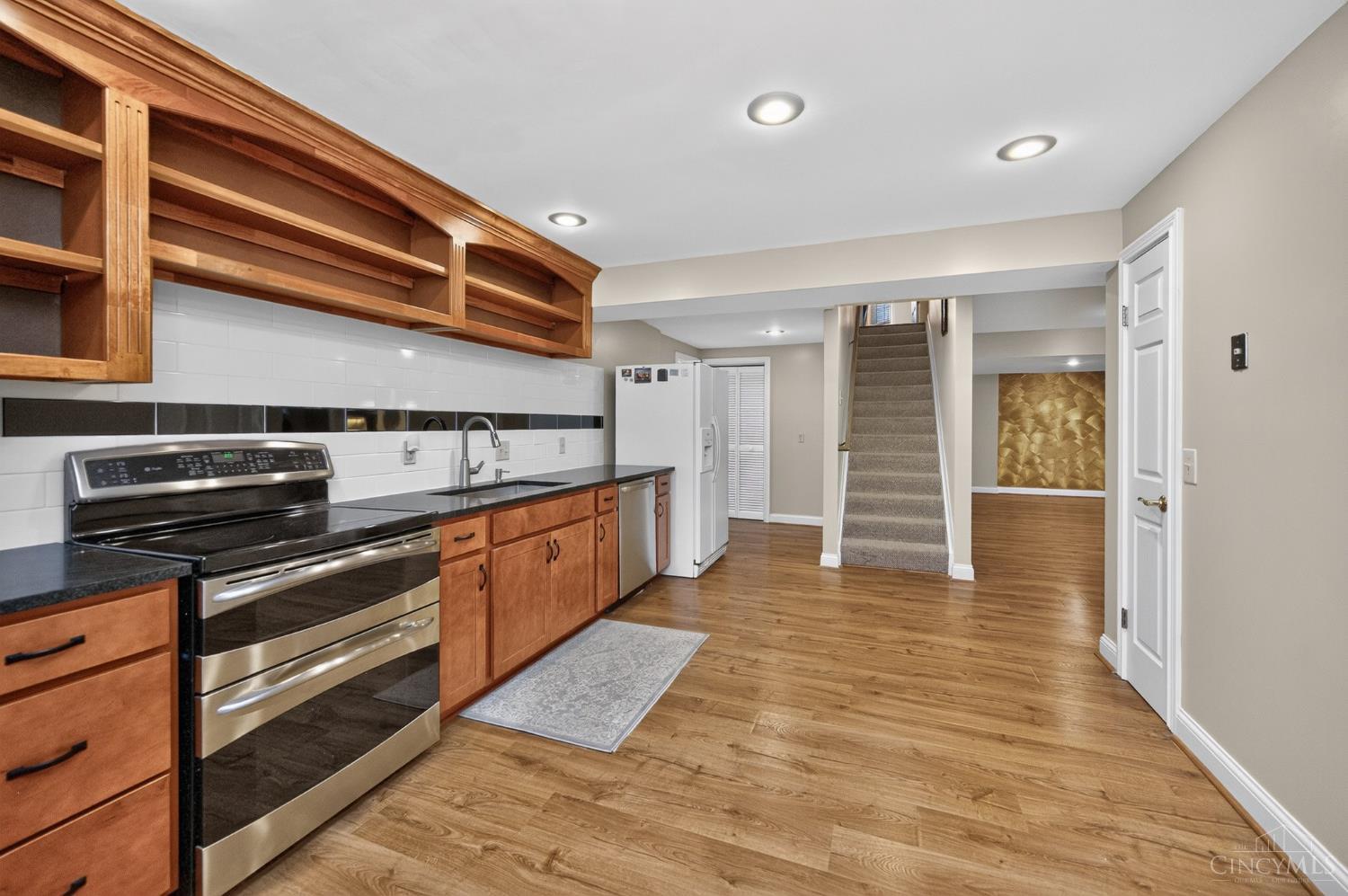 2026 Plumb Lane