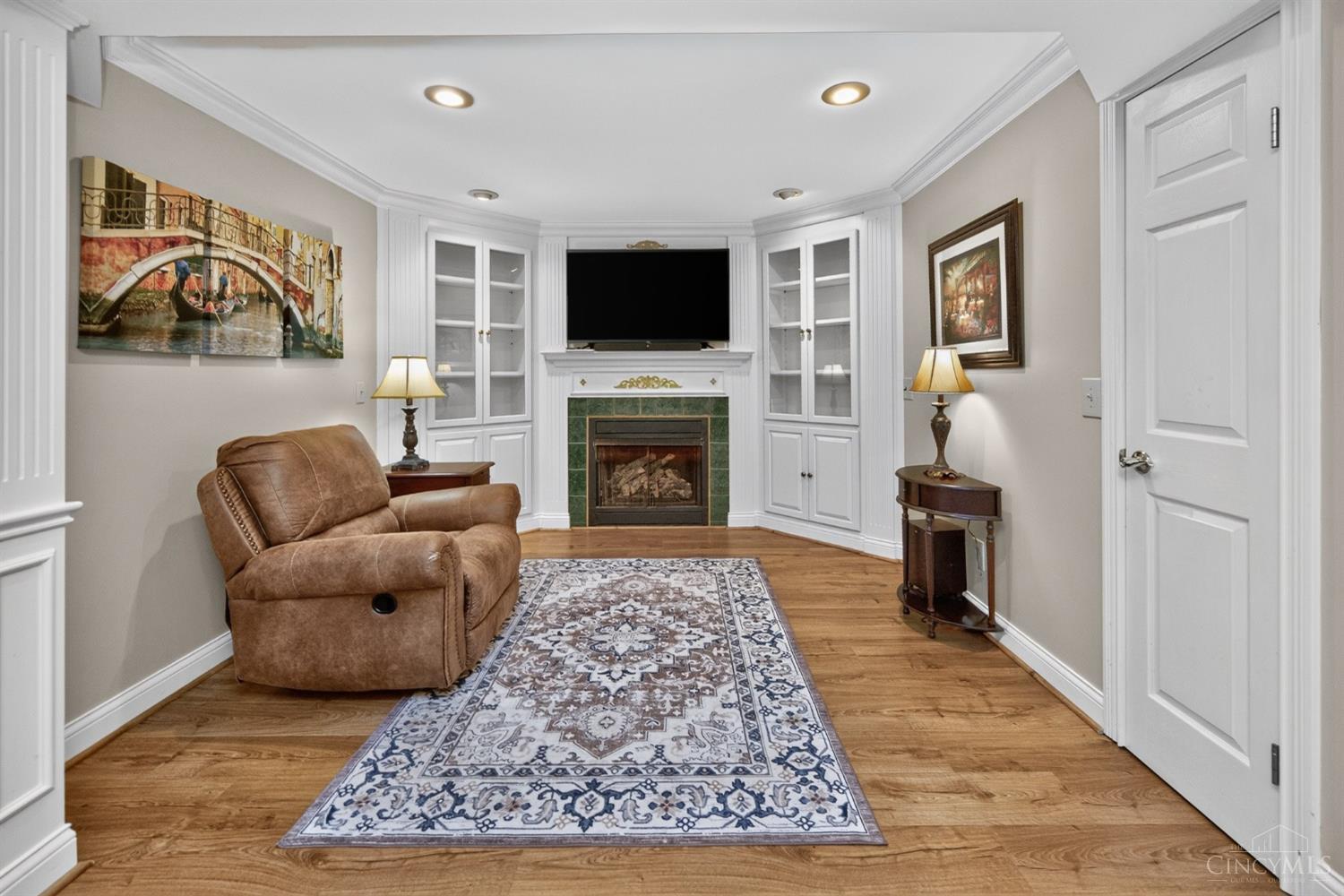 2026 Plumb Lane