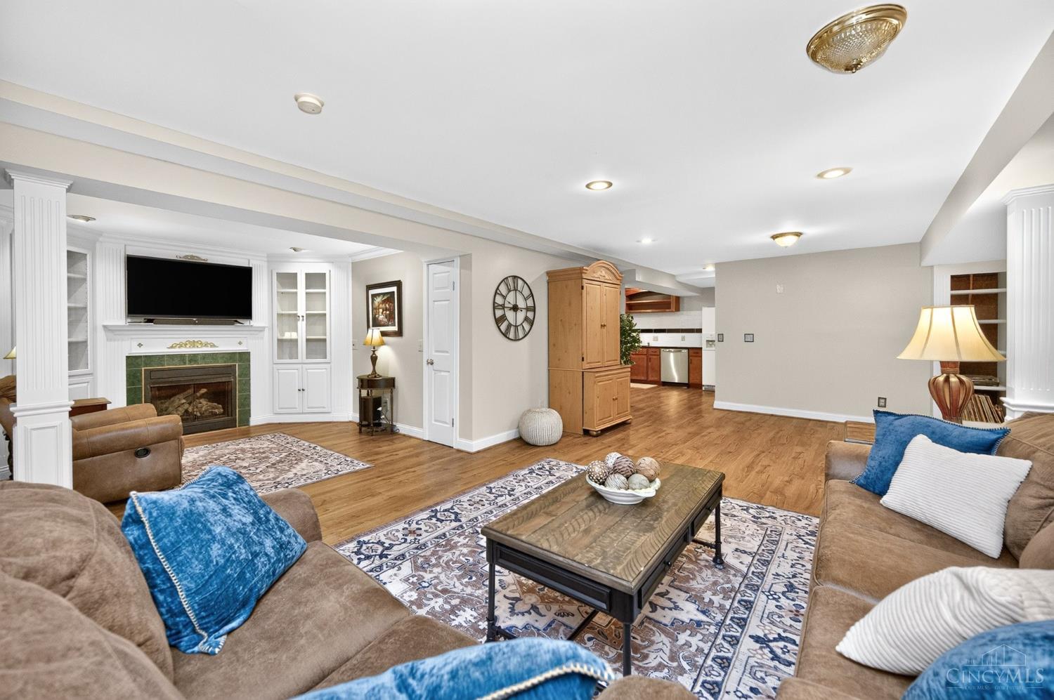 2026 Plumb Lane