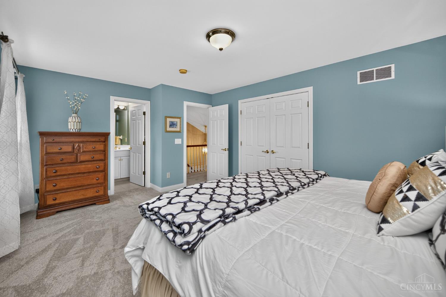 2026 Plumb Lane