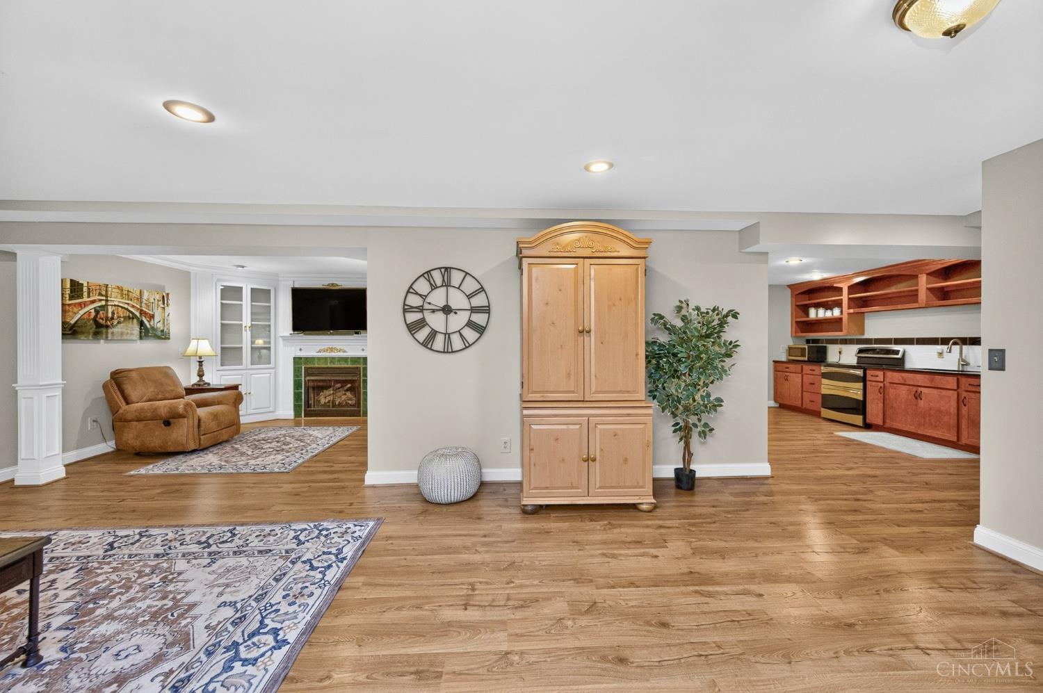 2026 Plumb Lane