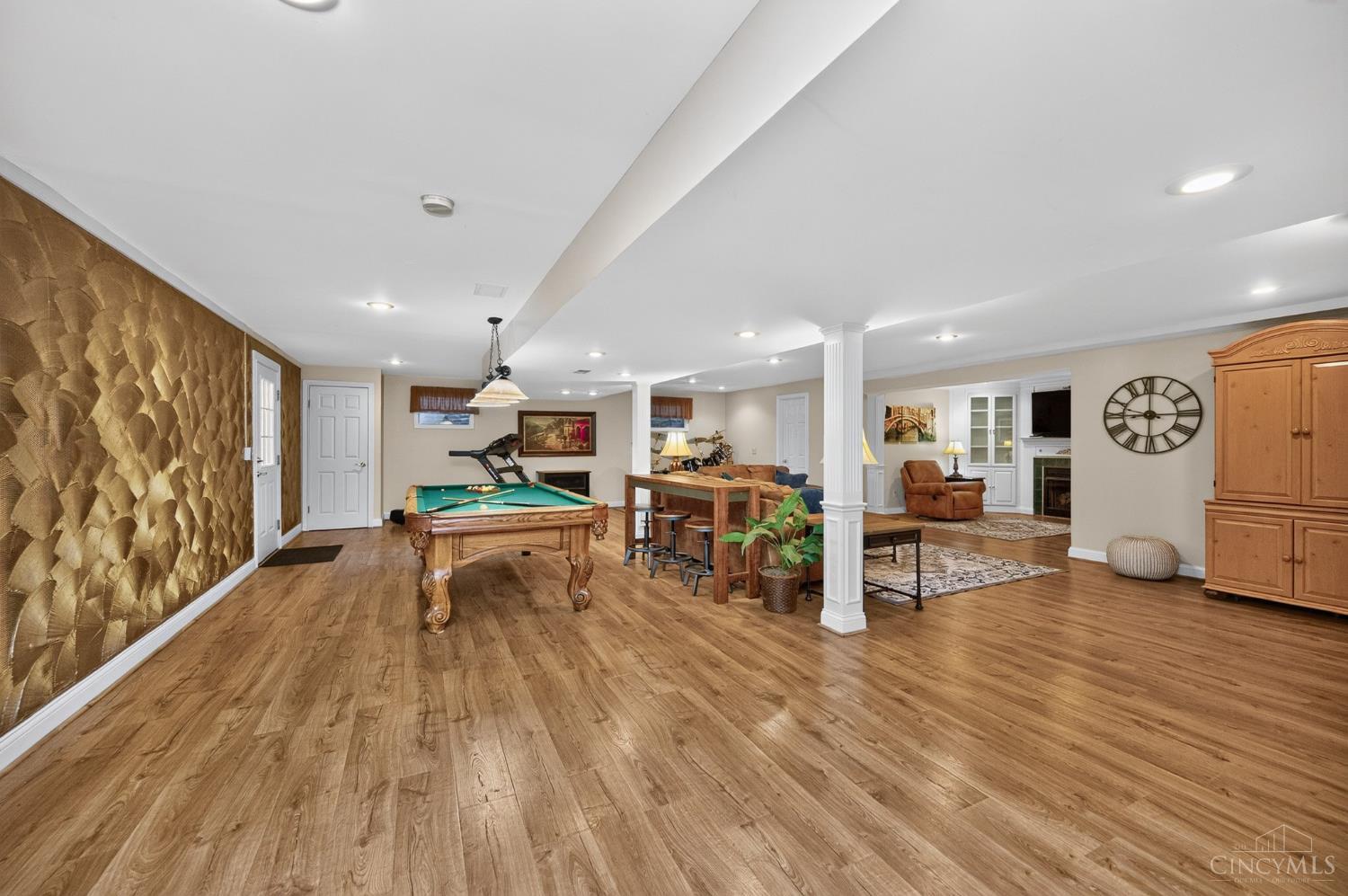 2026 Plumb Lane