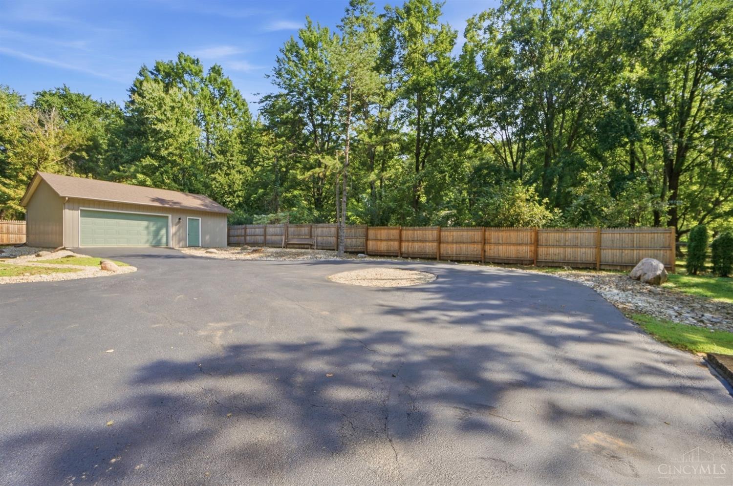 7424 Morrow Cozaddale Road