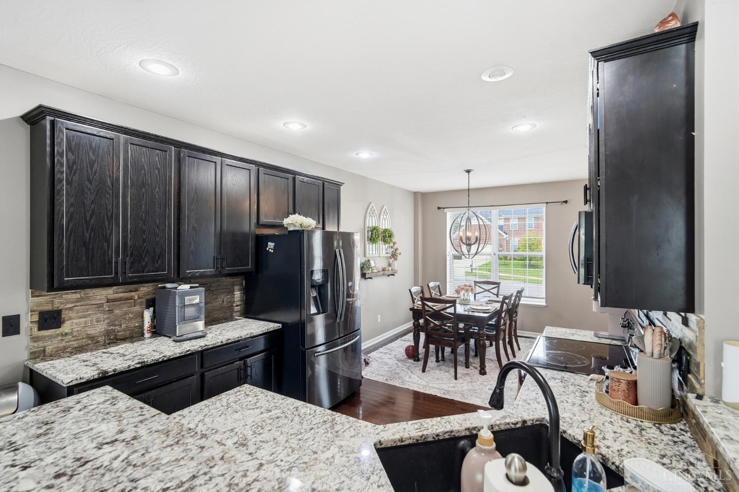 7477 Hunters Creek Lane