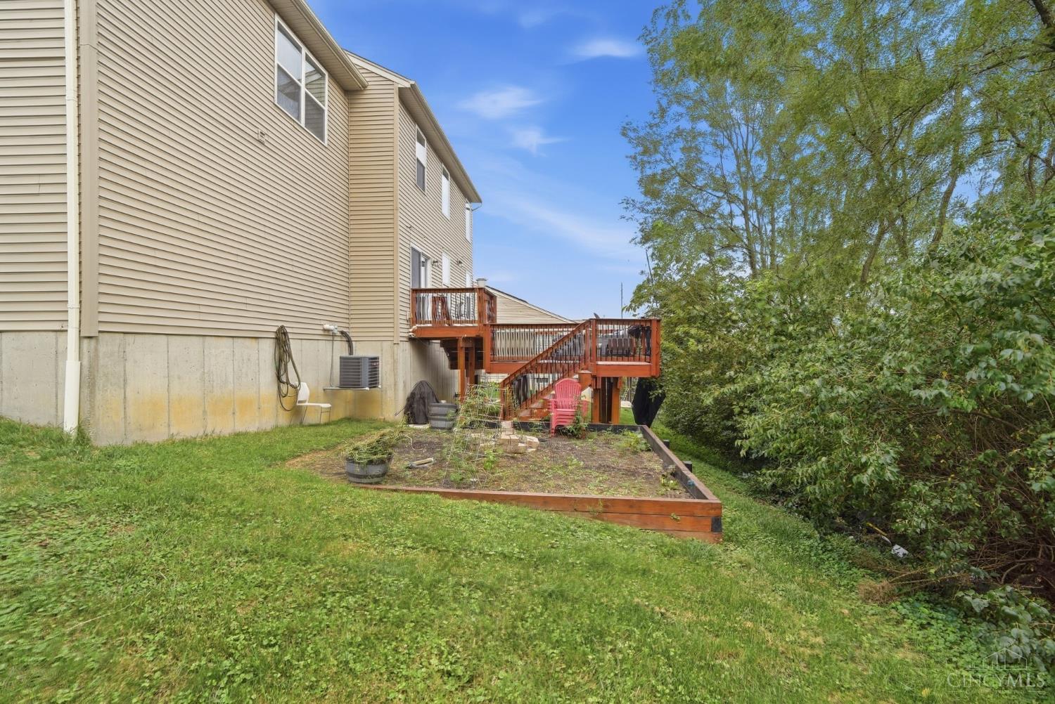 7477 Hunters Creek Lane