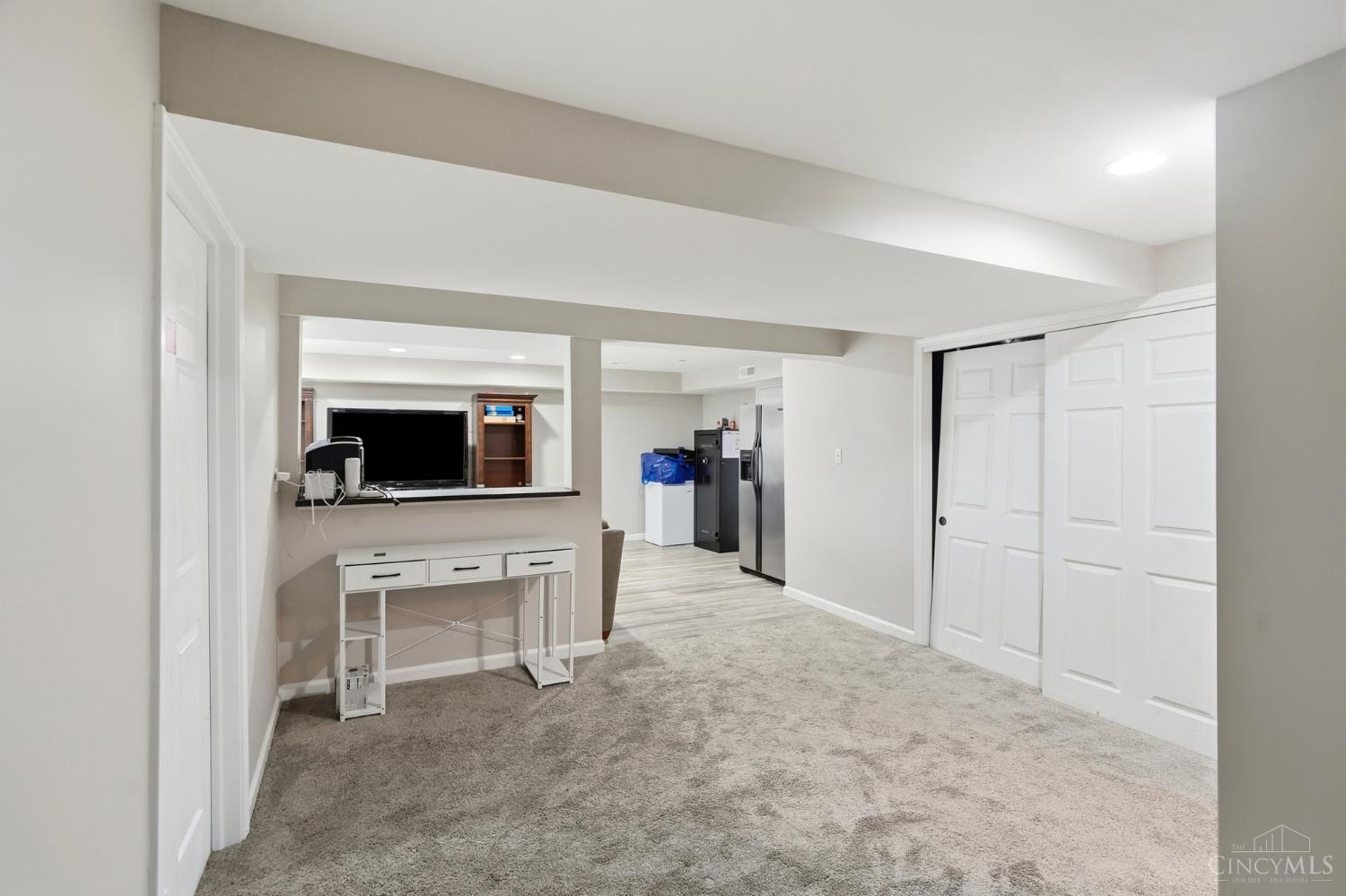 7477 Hunters Creek Lane