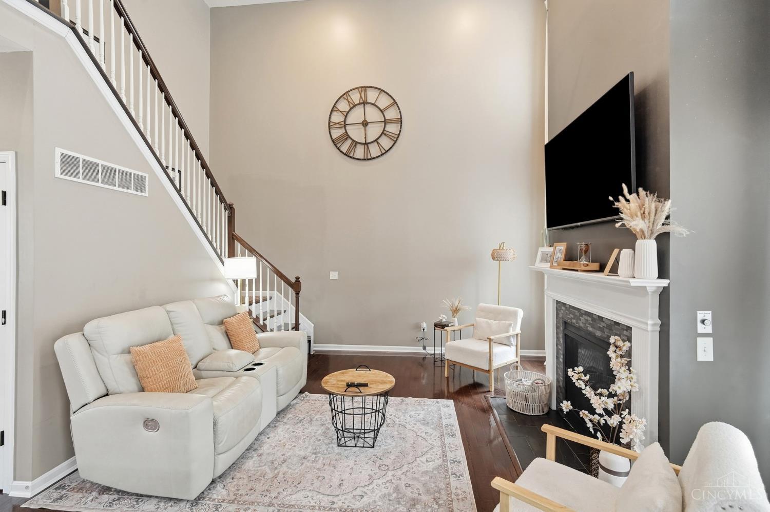 7477 Hunters Creek Lane