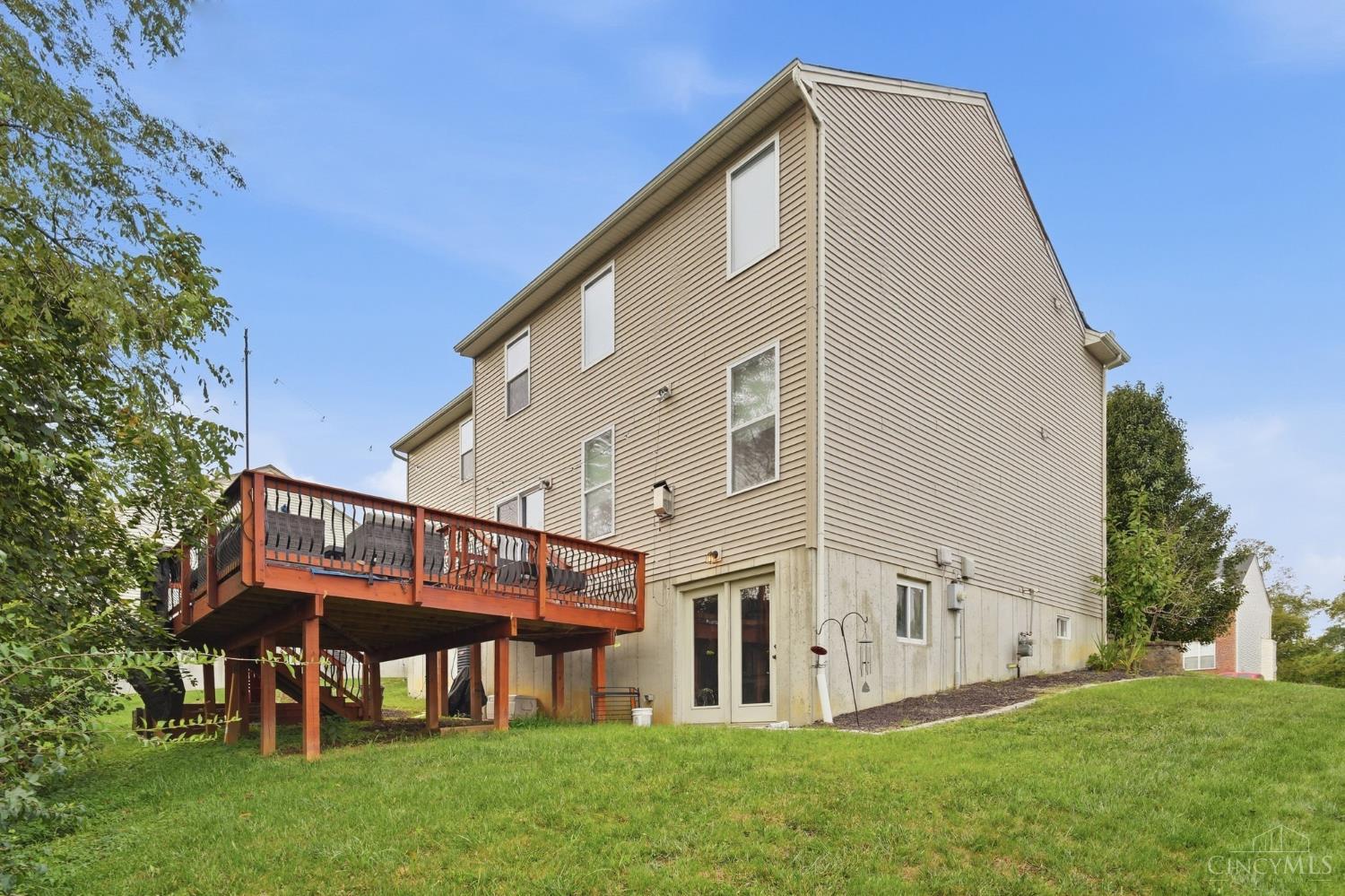 7477 Hunters Creek Lane