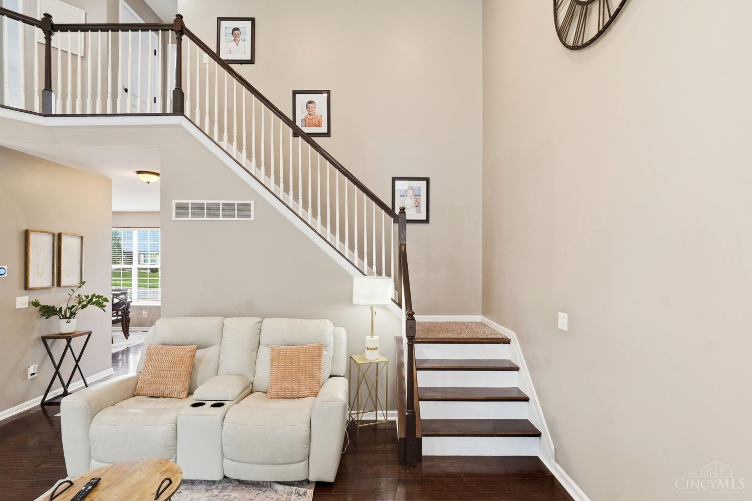 7477 Hunters Creek Lane