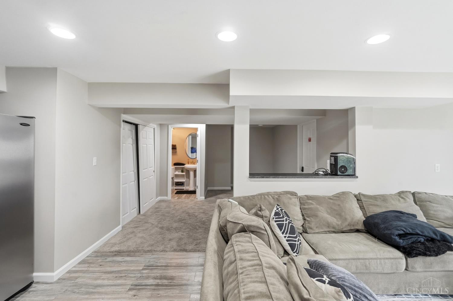 7477 Hunters Creek Lane