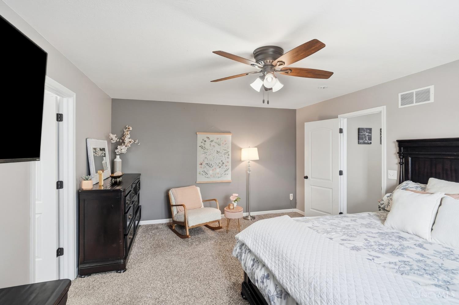 7477 Hunters Creek Lane