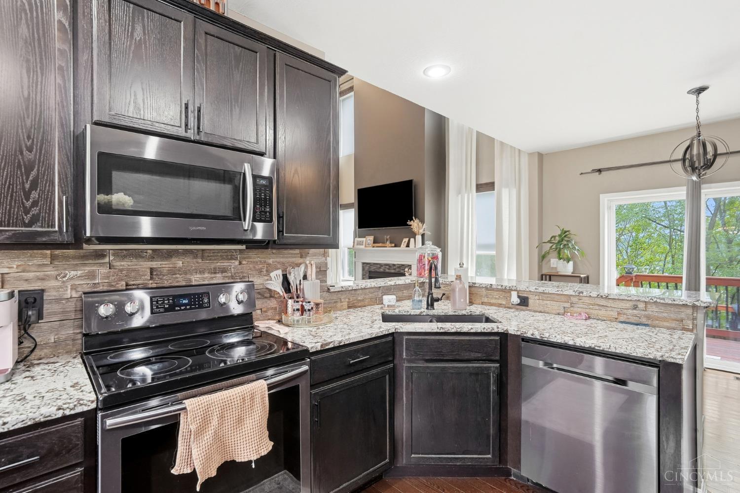 7477 Hunters Creek Lane