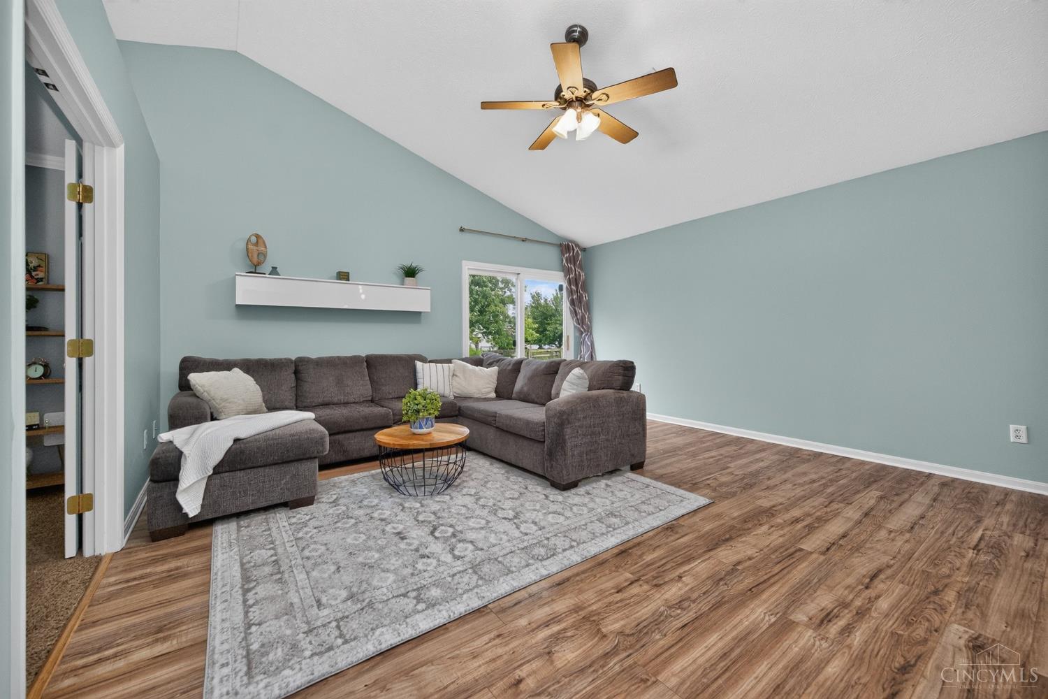 387 Hartford Court