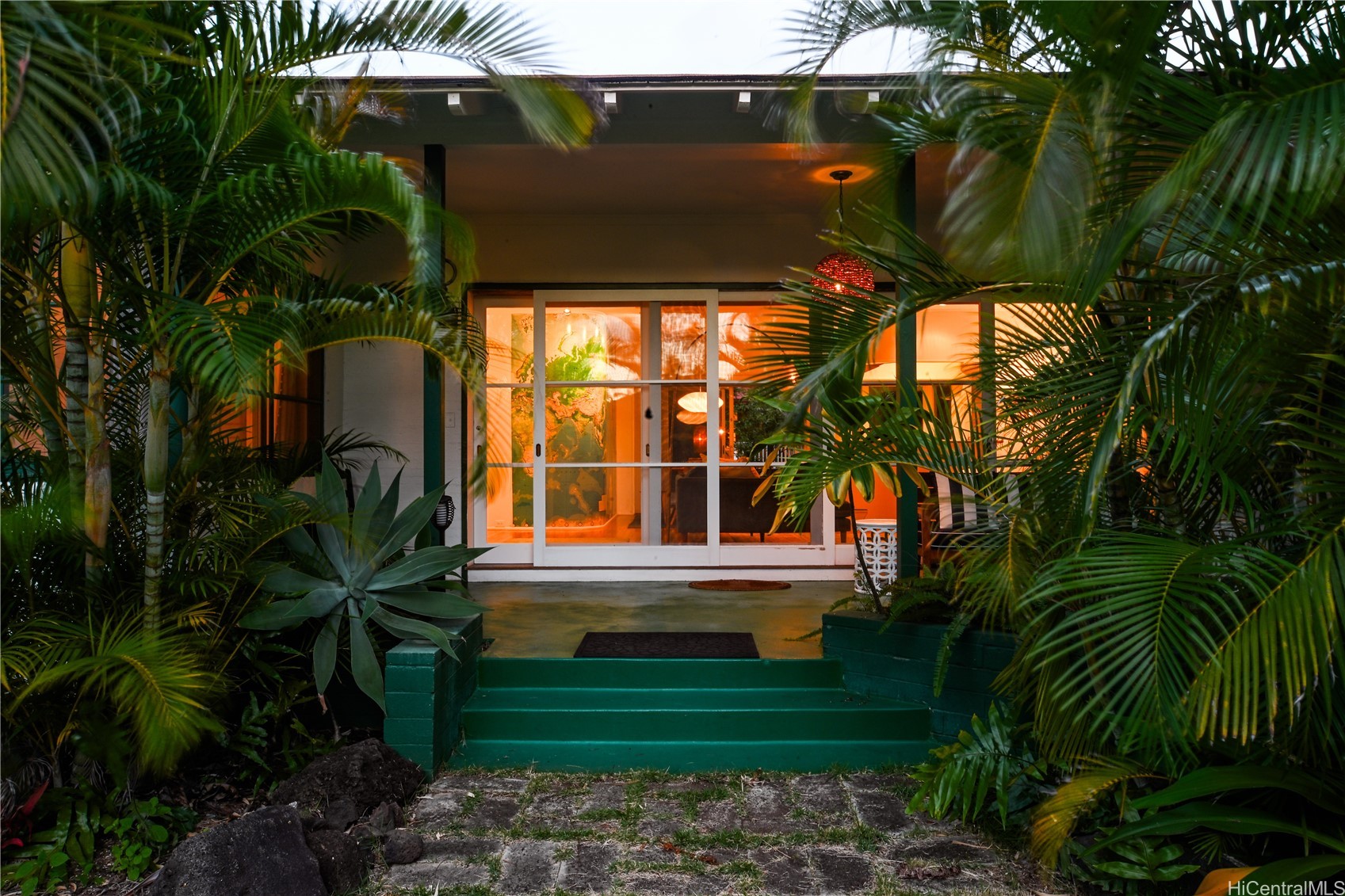 380 Portlock Road