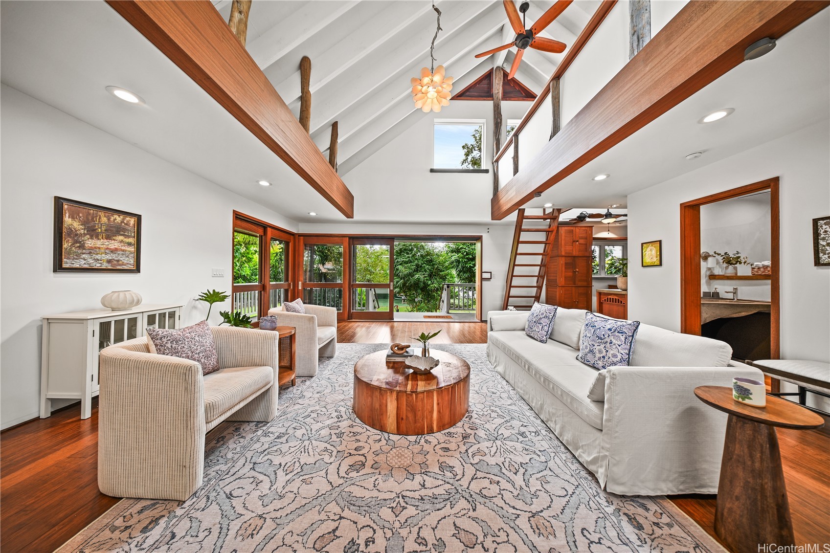 380 Portlock Road