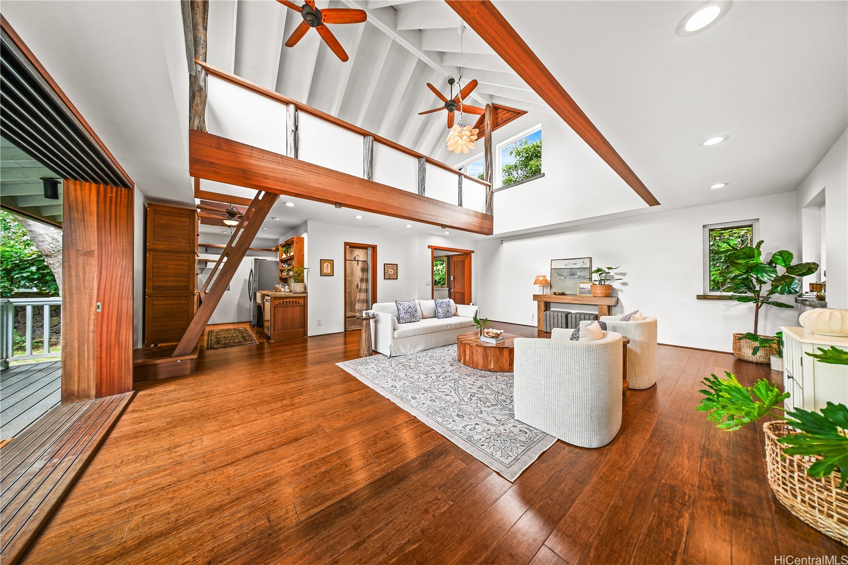 380 Portlock Road