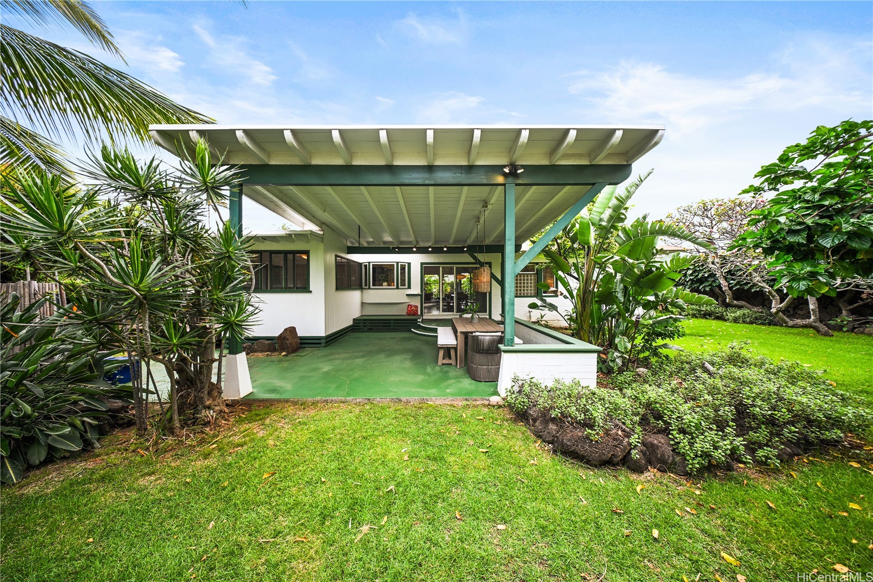 380 Portlock Road