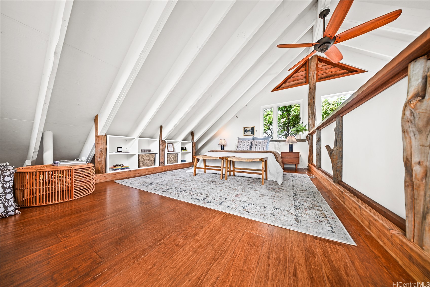 380 Portlock Road