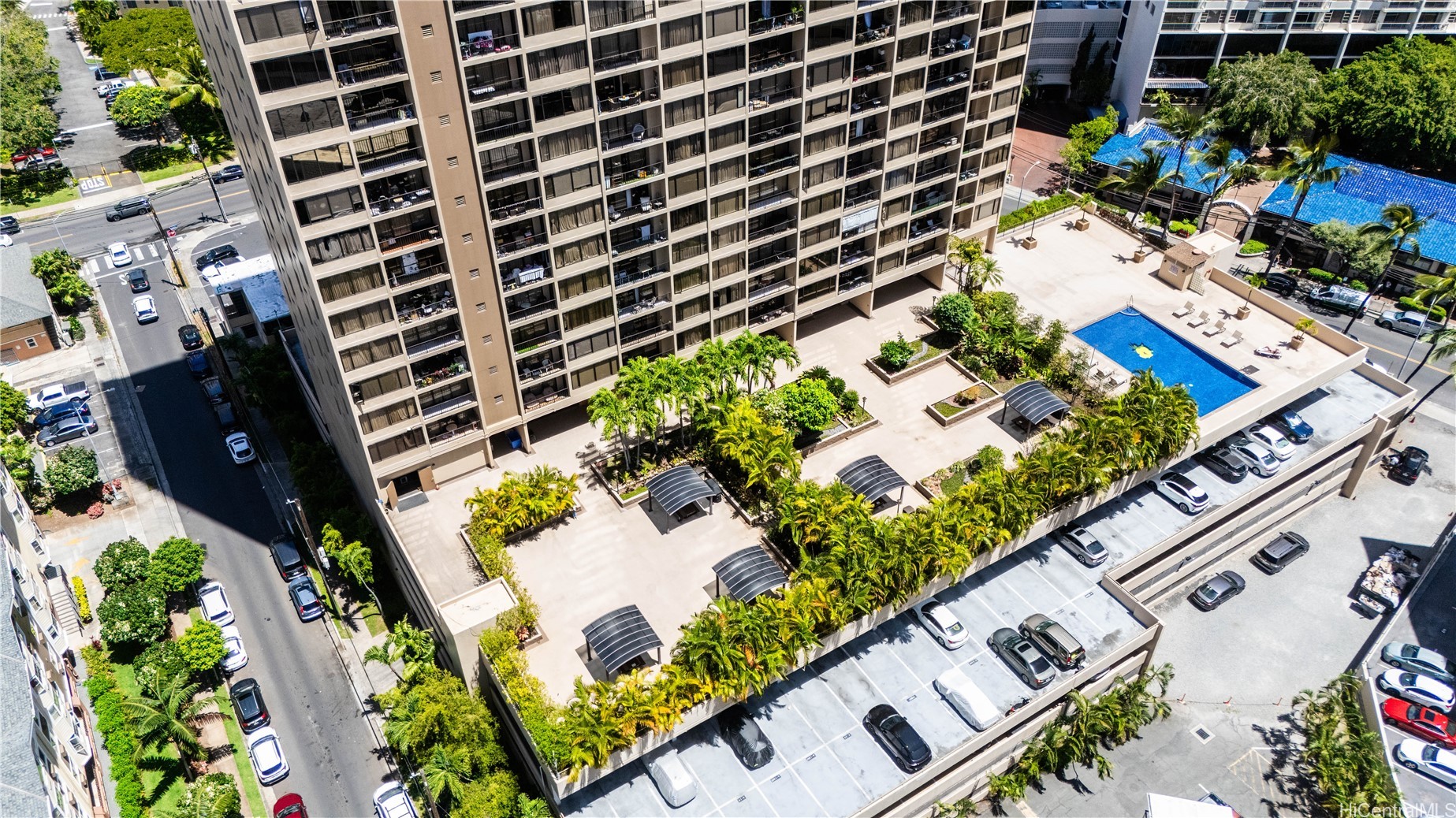411 Hobron Lane 1408
