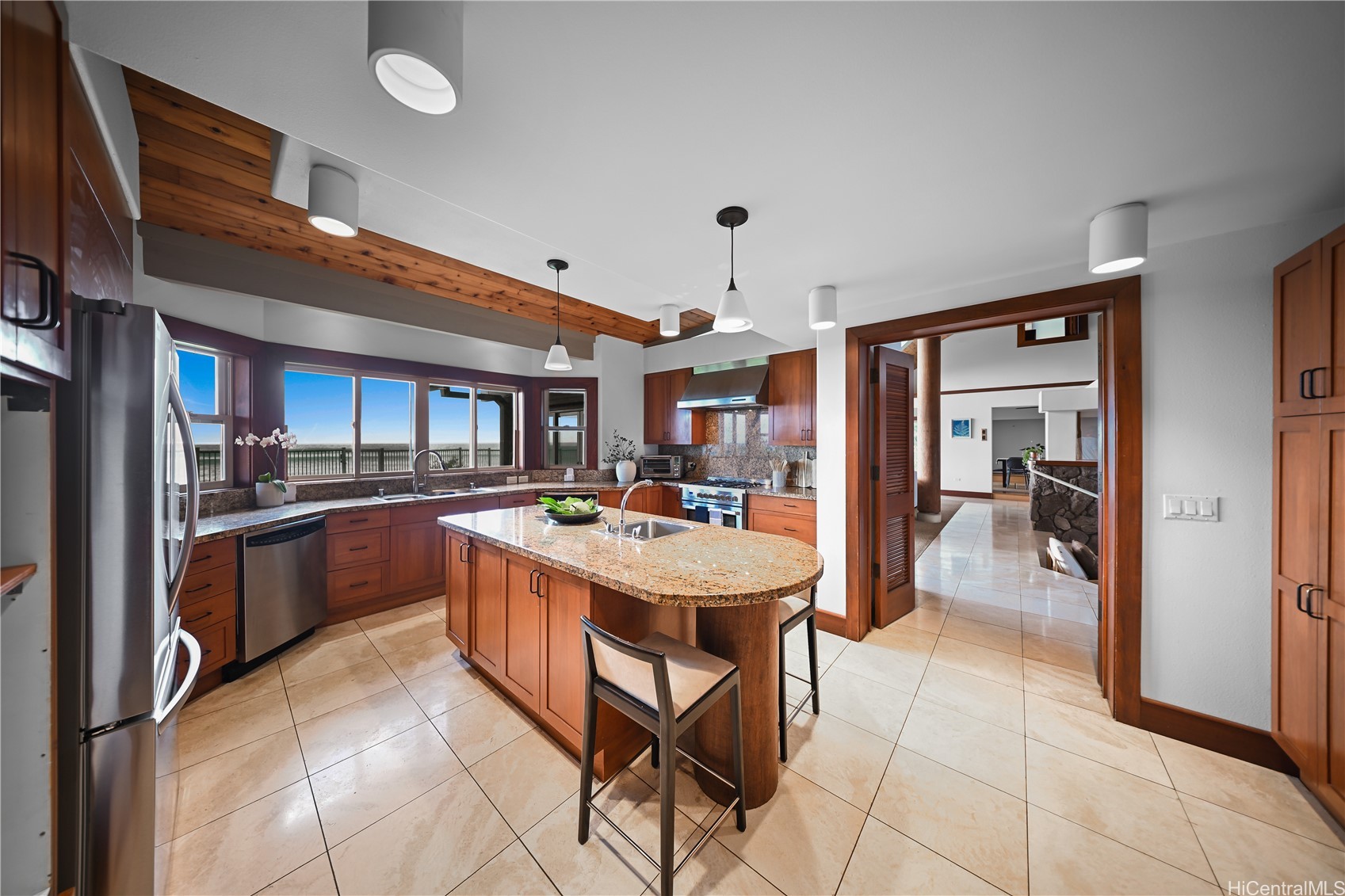 87-579 Farrington Highway