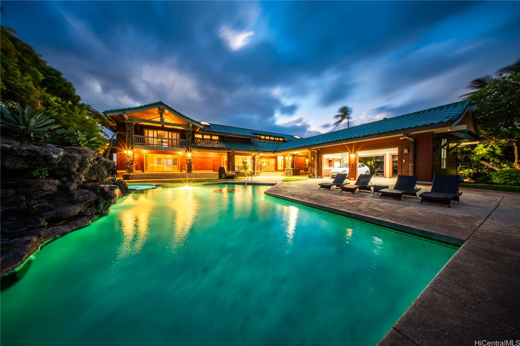 87-579 Farrington Highway