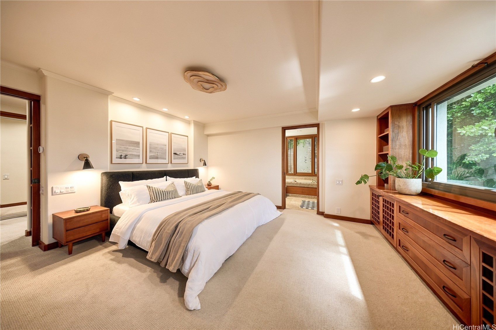 3210 Diamond Head Road 4